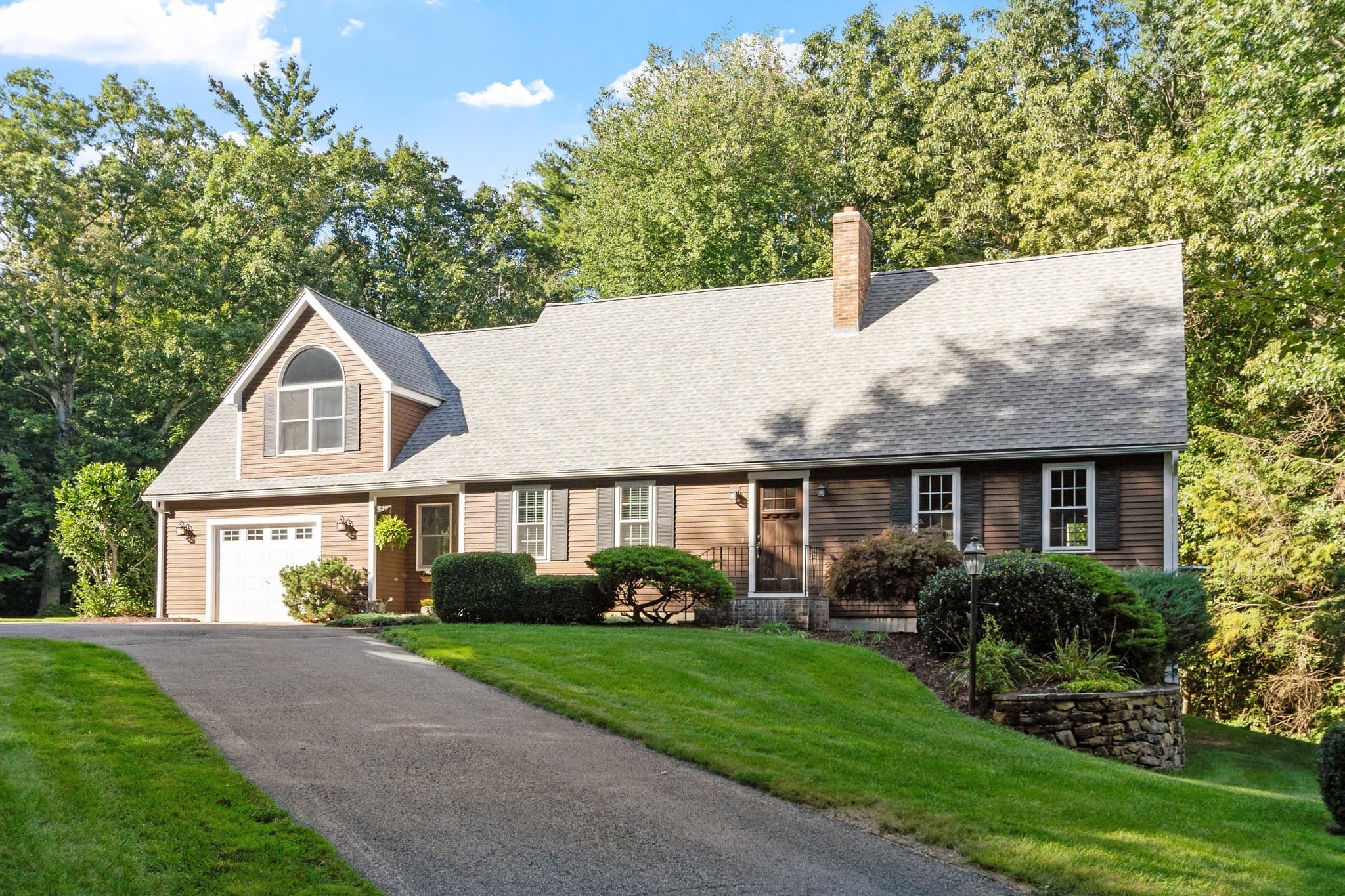 58 Williamsville Road, Hubbardston MA 01452