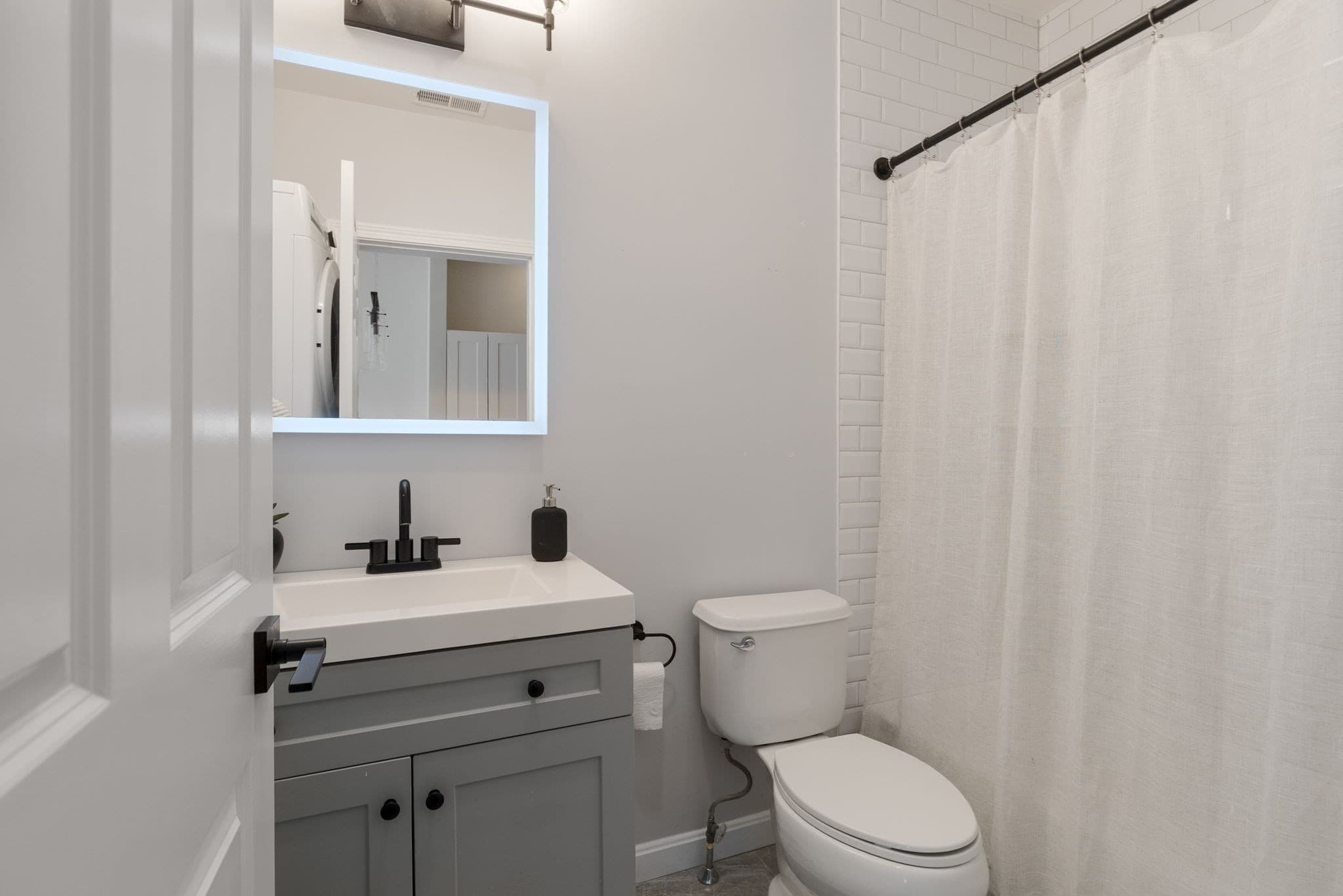 Condominium at 256 Bremen St # 2, Boston MA 02128, Boston, photo 6 of 11