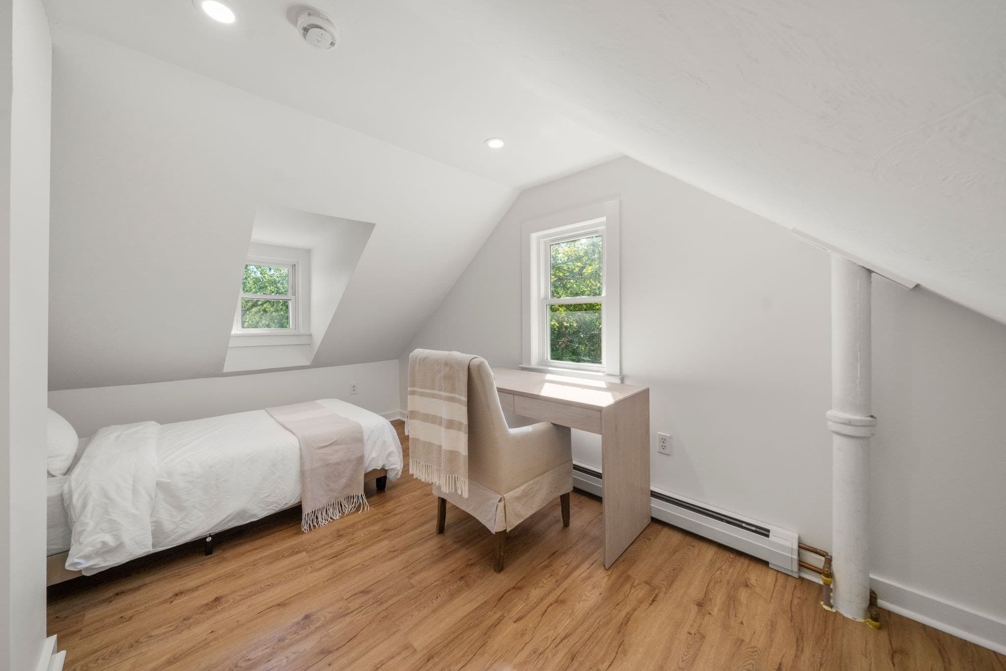 Single Family Residence at 72 Grove St, Barnstable MA 02601, Barnstable, photo 24 of 42