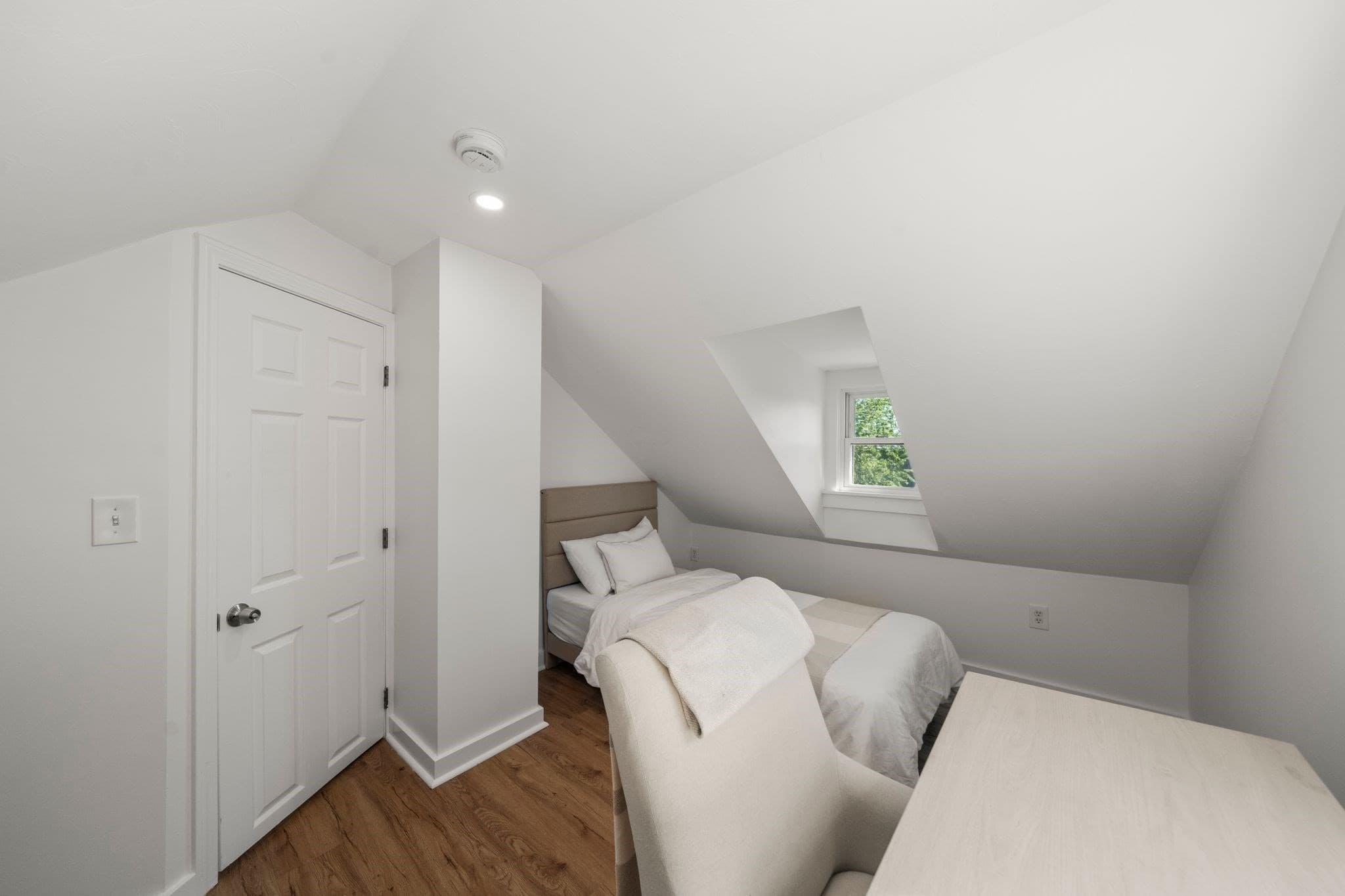 Single Family Residence at 72 Grove St, Barnstable MA 02601, Barnstable, photo 25 of 42