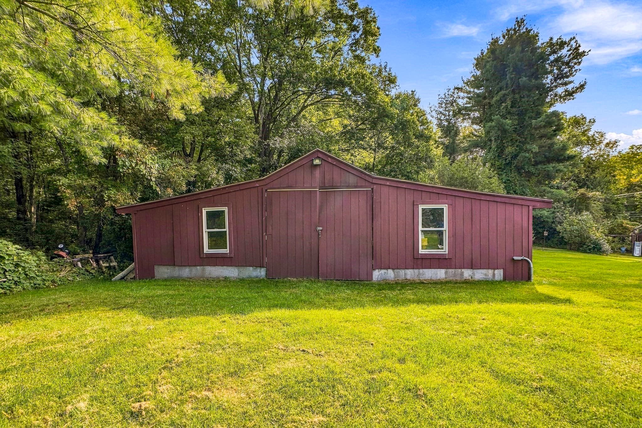 Single Family Residence at 15 North St, Upton MA 01568, Upton, photo 5 of 37