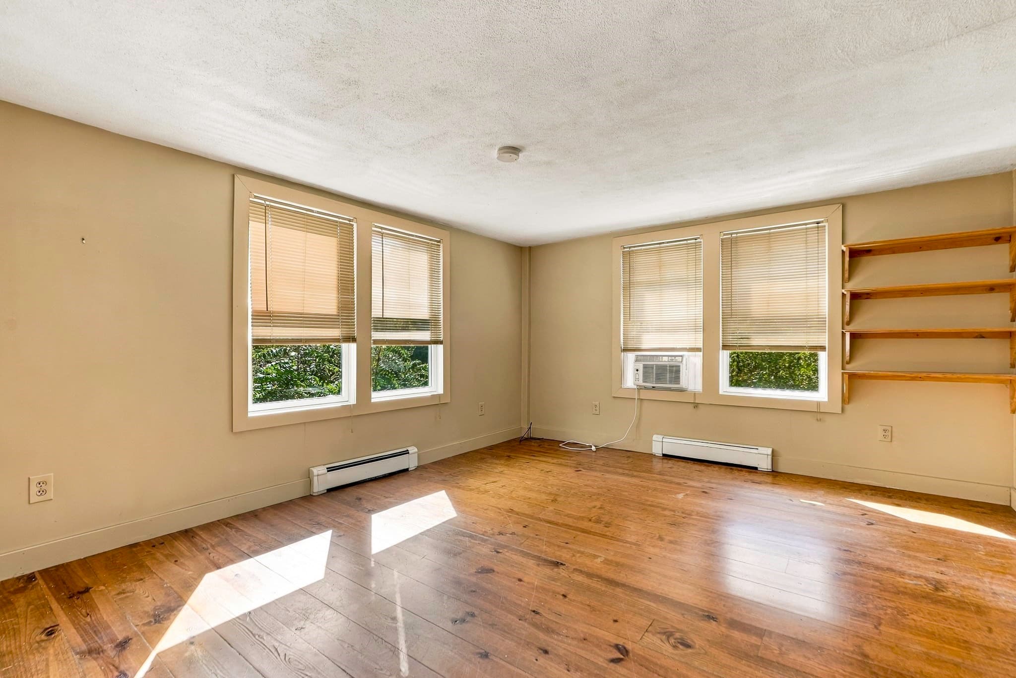 Single Family Residence at 15 North St, Upton MA 01568, Upton, photo 18 of 37