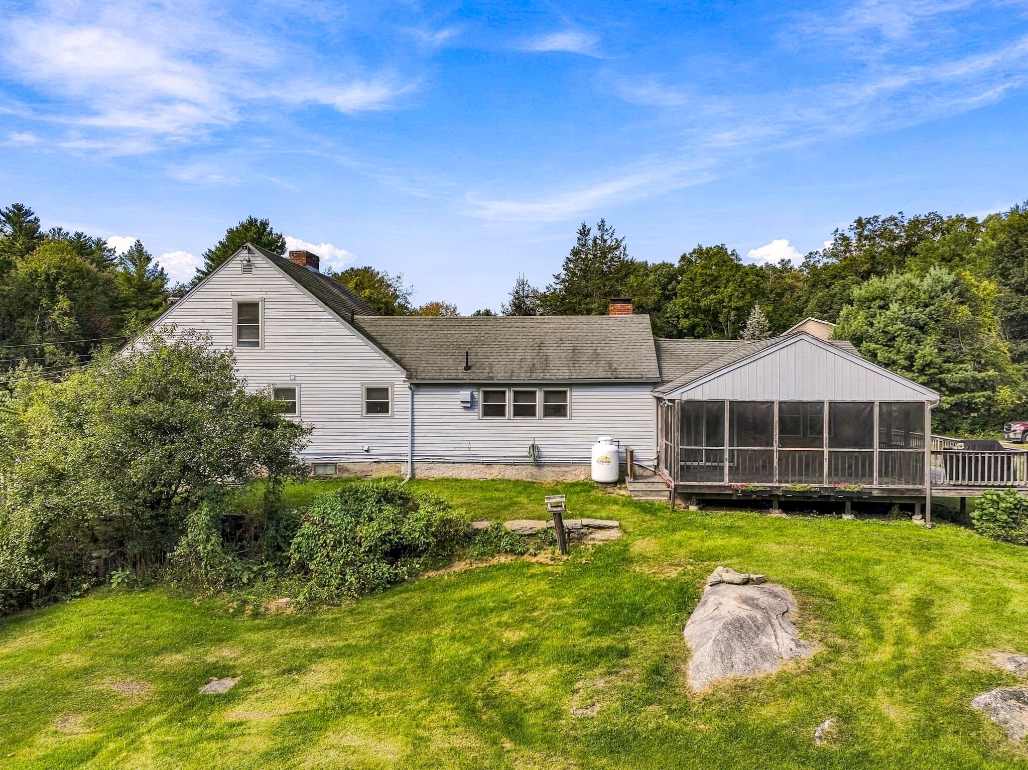 Single Family Residence at 15 North St, Upton MA 01568, Upton, photo 4 of 37