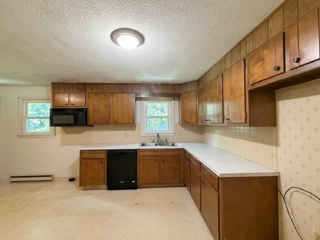 Single Family Residence at 178 N Main St, Templeton MA 01438, Templeton, photo 2 of 25
