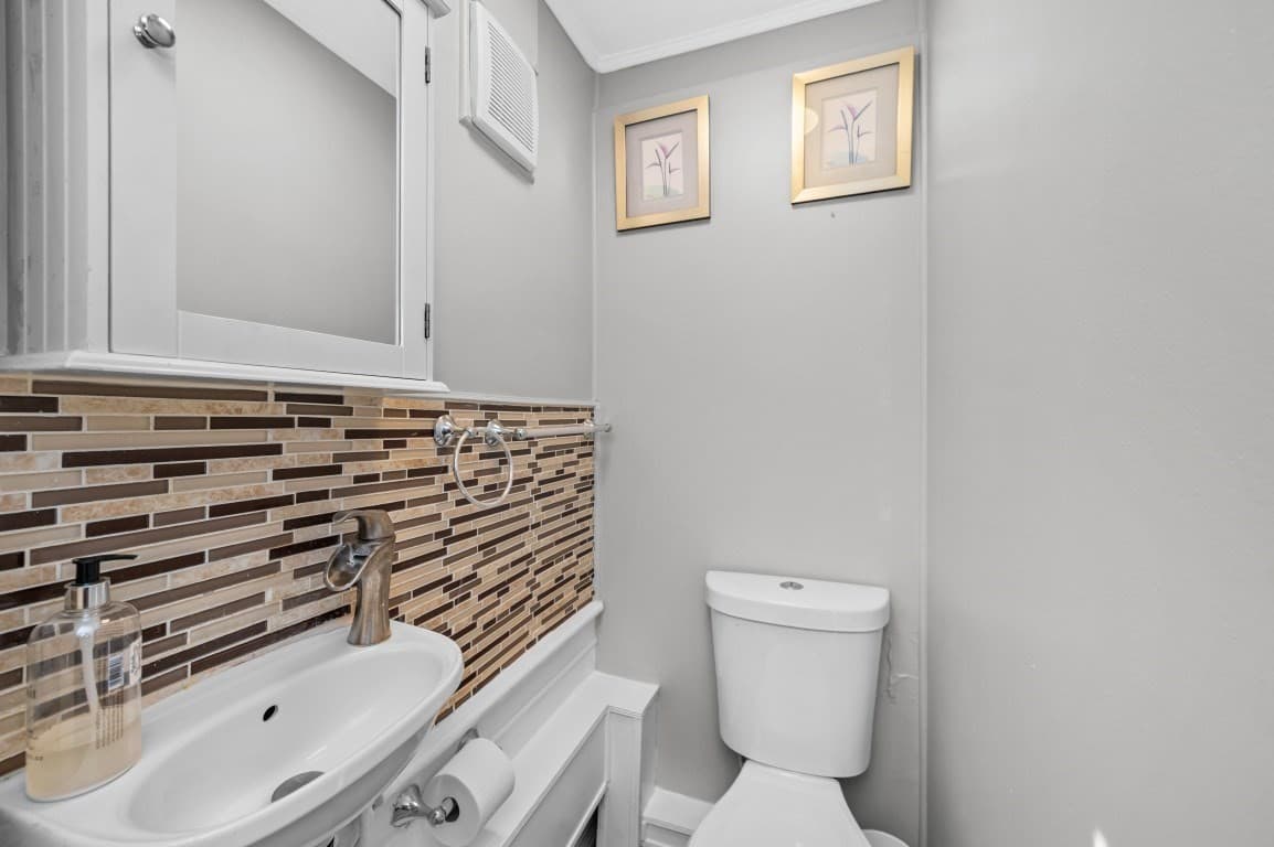 Single Family Residence at 19 Richmond St, Boston MA 02124, Boston, photo 23 of 32