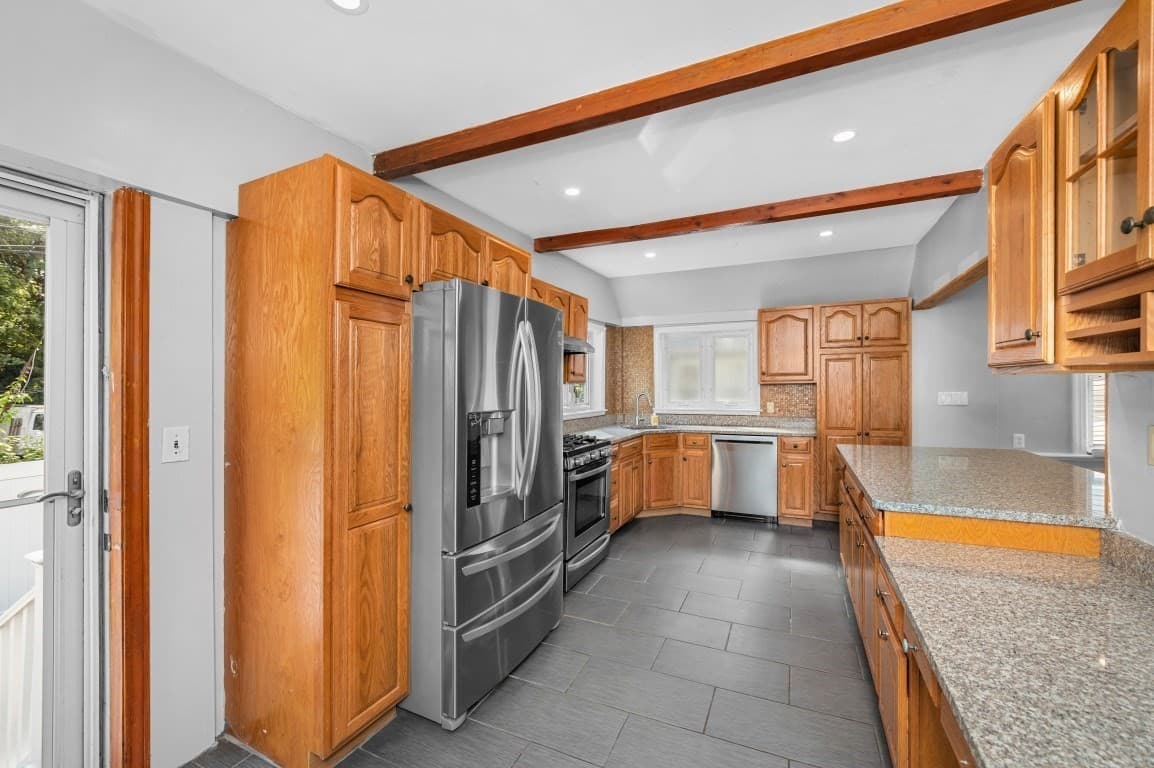 Single Family Residence at 19 Richmond St, Boston MA 02124, Boston, photo 10 of 32