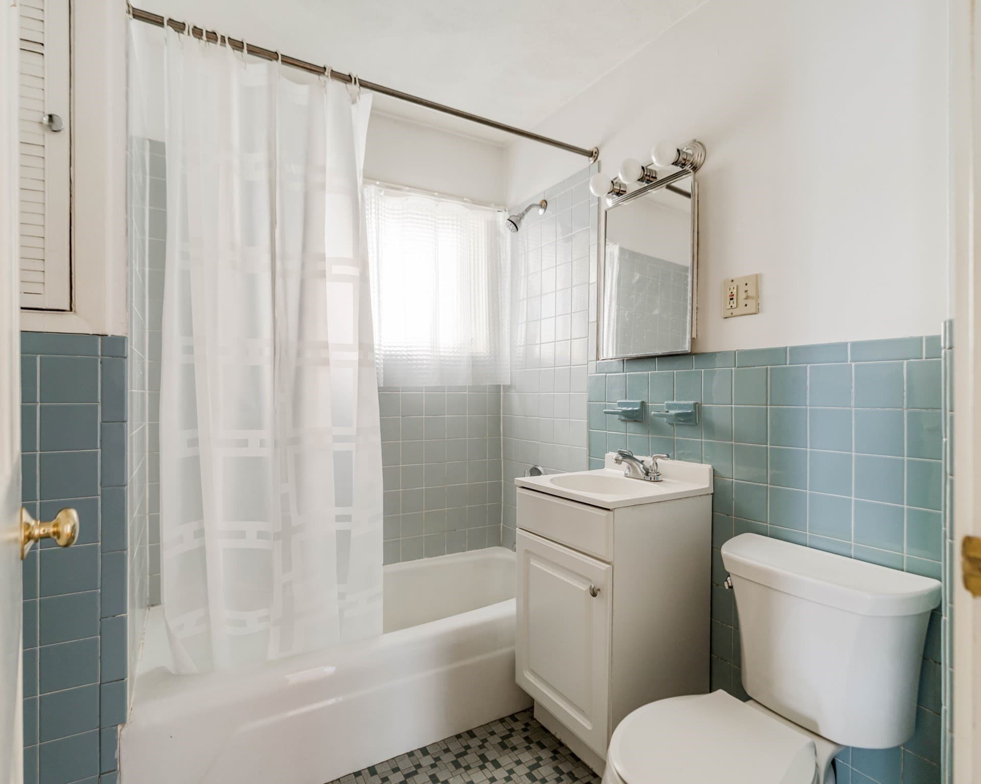 3 Family - 3 Units Up/Down at 32 Essex St, Cambridge MA 02139, Cambridge, photo 22 of 25