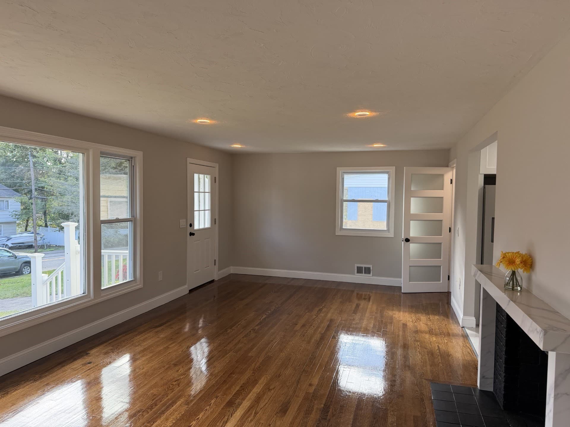 Single Family Residence at 432 Mower St, Worcester MA 01602, Worcester, photo 10 of 24