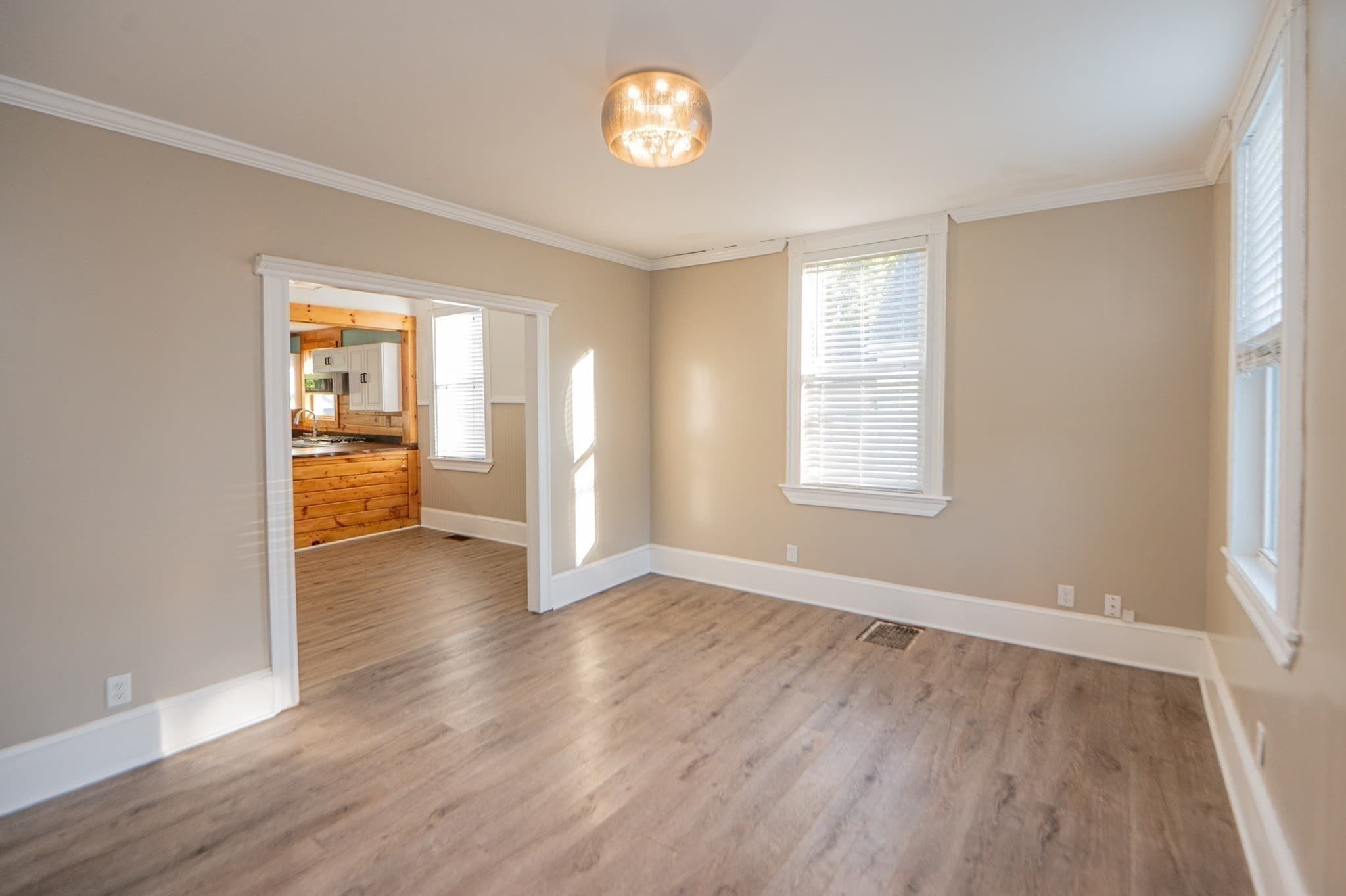 Single Family Residence at 19 Lynn St, Peabody MA 01960, Peabody, photo 10 of 25