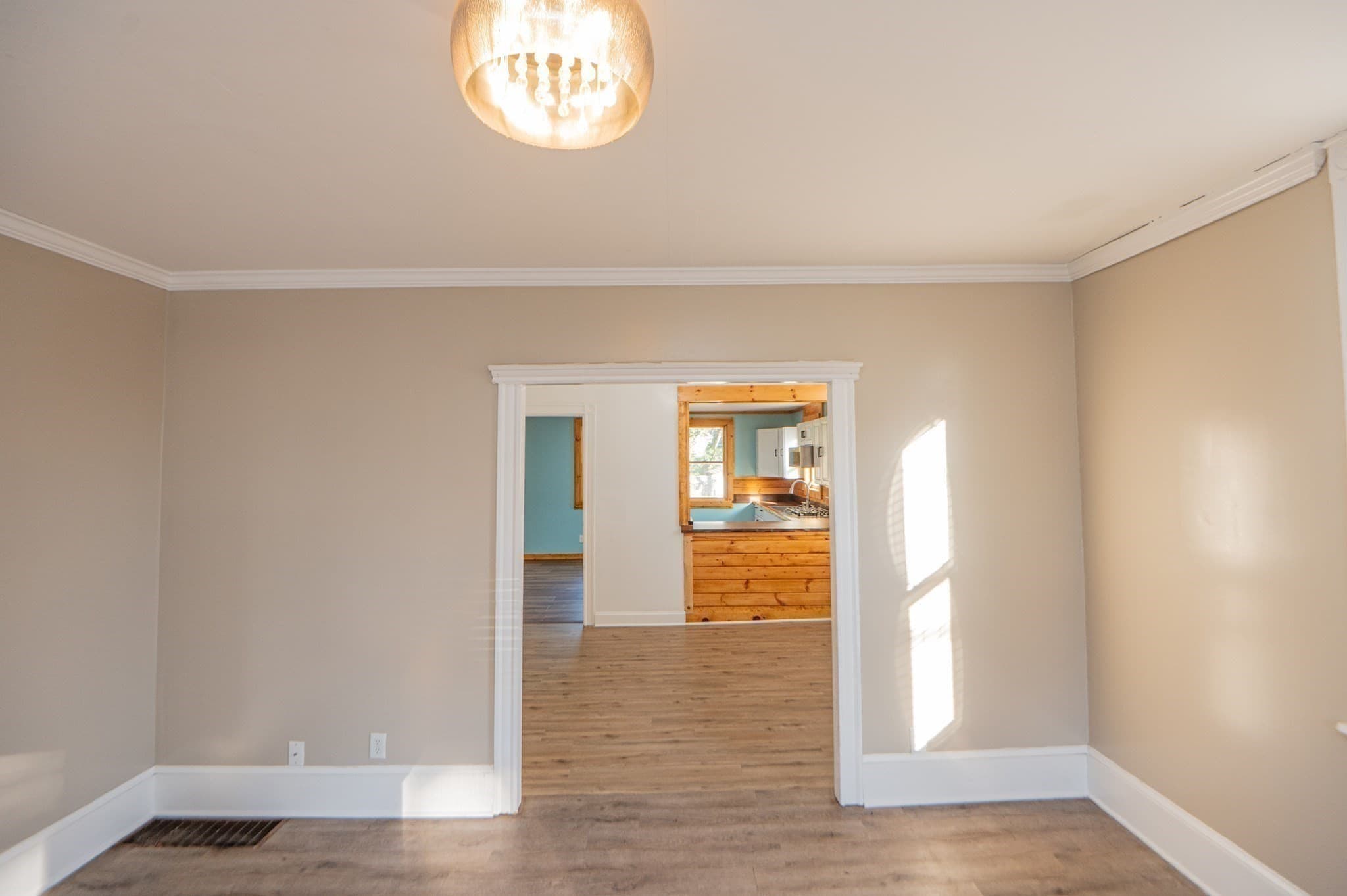 Single Family Residence at 19 Lynn St, Peabody MA 01960, Peabody, photo 8 of 25