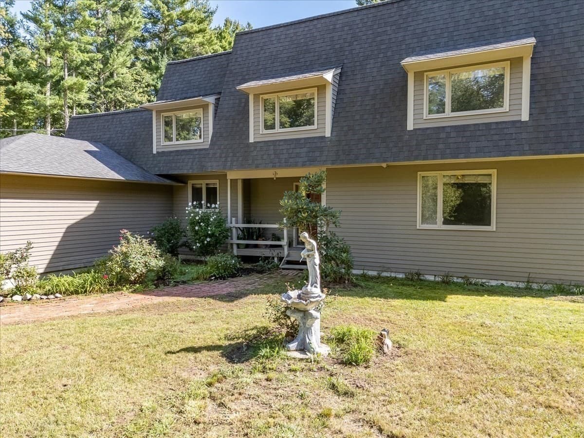 Single Family Residence at 50 Highland St, Easton MA 02375, Easton, photo 13 of 42