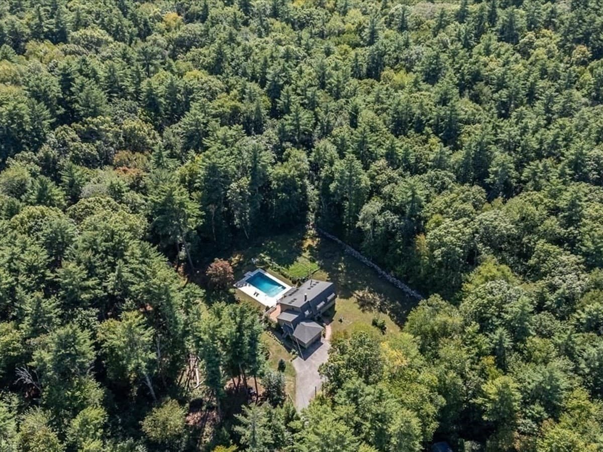 50 Highland St, Easton MA 02375