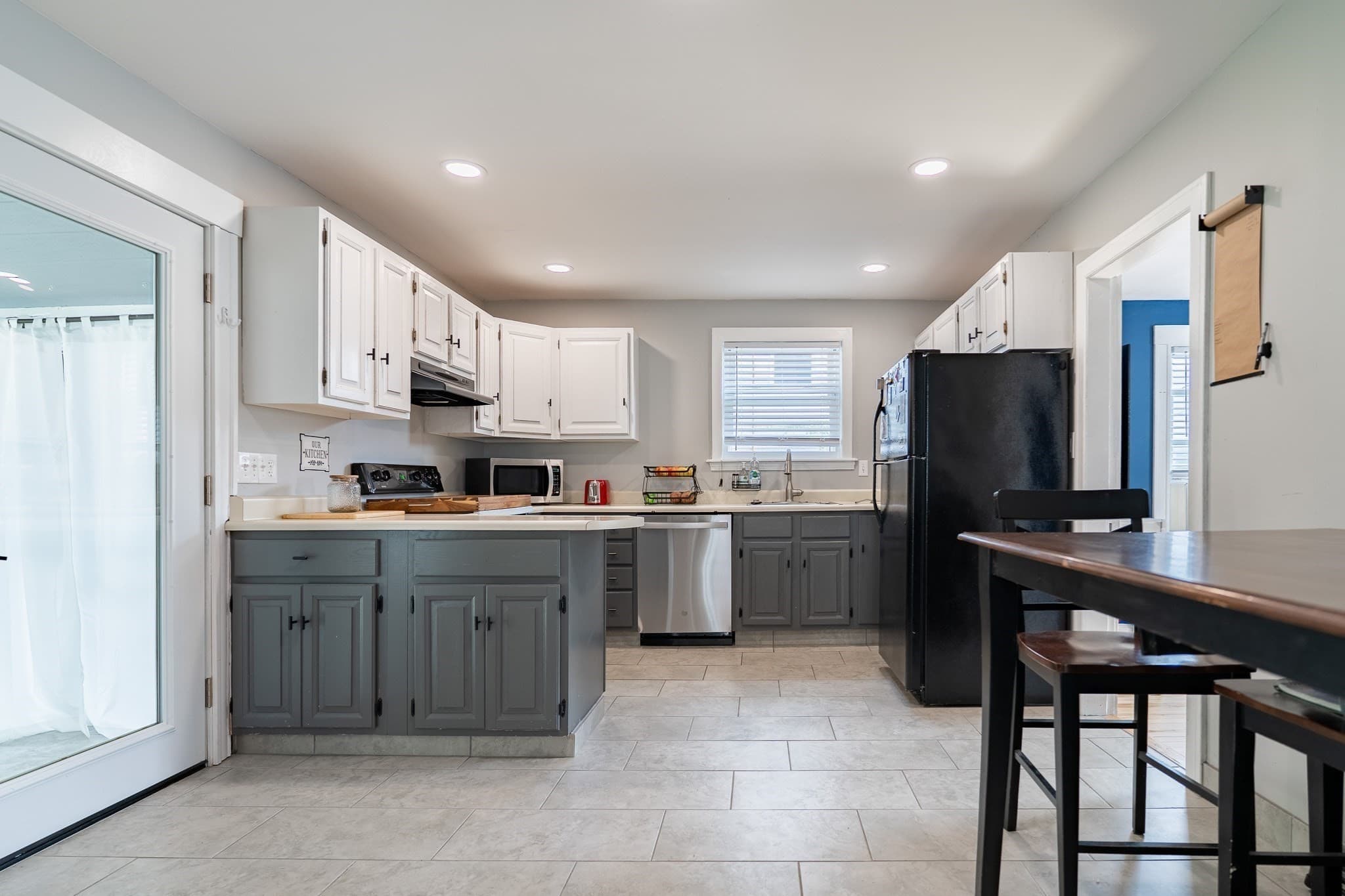 Single Family Residence at 45 S Pine St, Haverhill MA 01835, Haverhill, photo 10 of 34