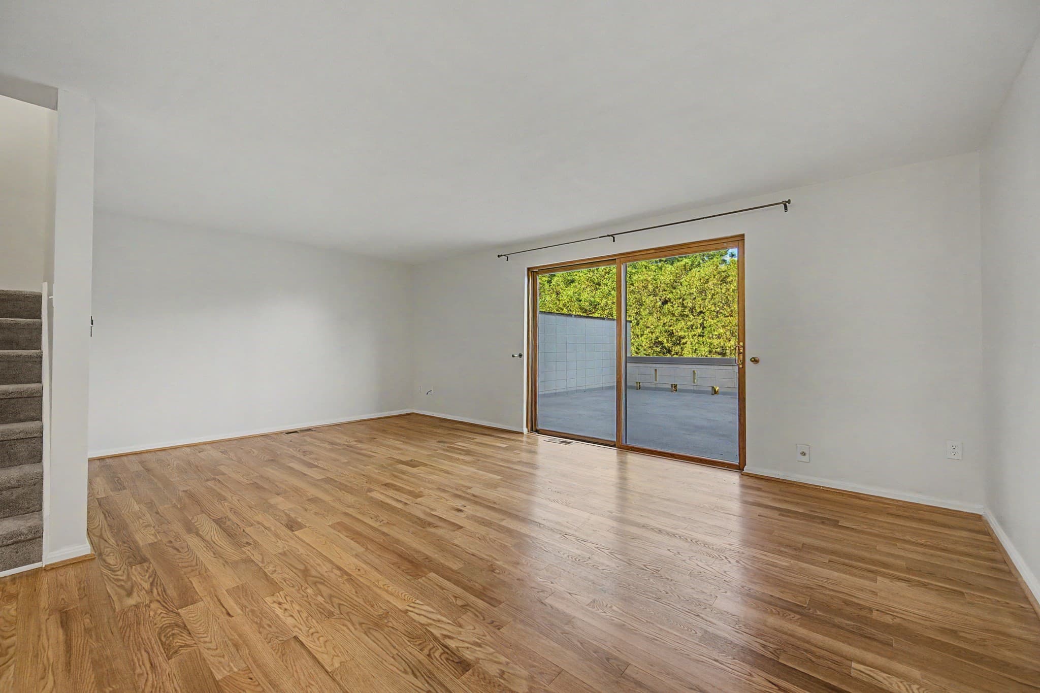 Condominium at 16 Bedford Ct # 16, Amherst MA 01002, Amherst, photo 13 of 39
