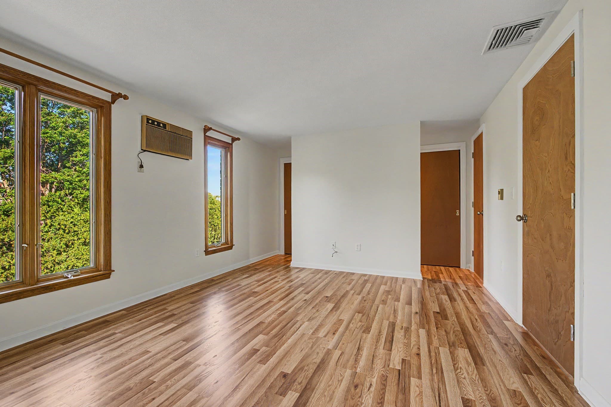 Condominium at 16 Bedford Ct # 16, Amherst MA 01002, Amherst, photo 22 of 39
