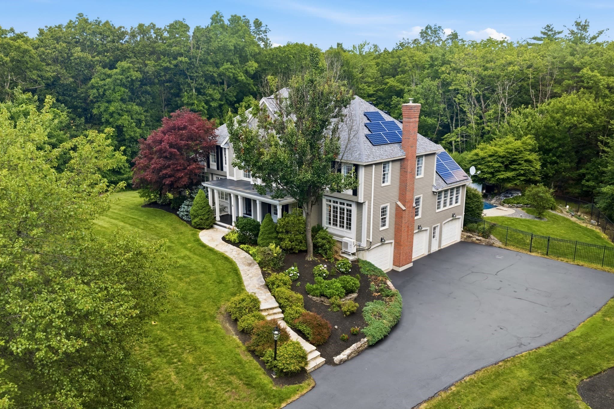Single Family Residence at 5 Sherwood Rd, Windham NH 03087, Windham, photo 3 of 42