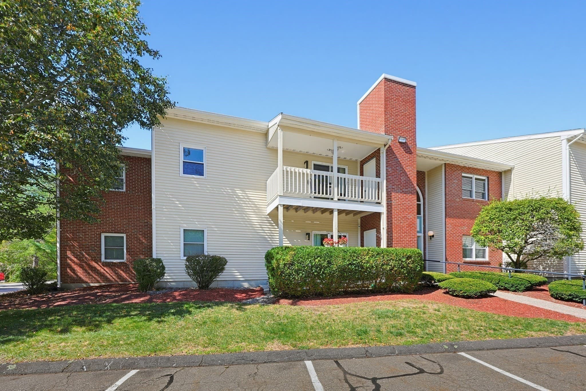 Condominium at 47 Rose Ct # 47, Norwood MA 02062, Norwood, photo 32 of 33
