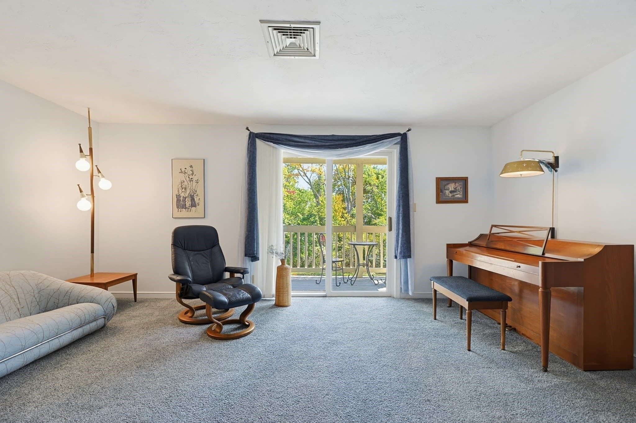 Condominium at 47 Rose Ct # 47, Norwood MA 02062, Norwood, photo 5 of 33