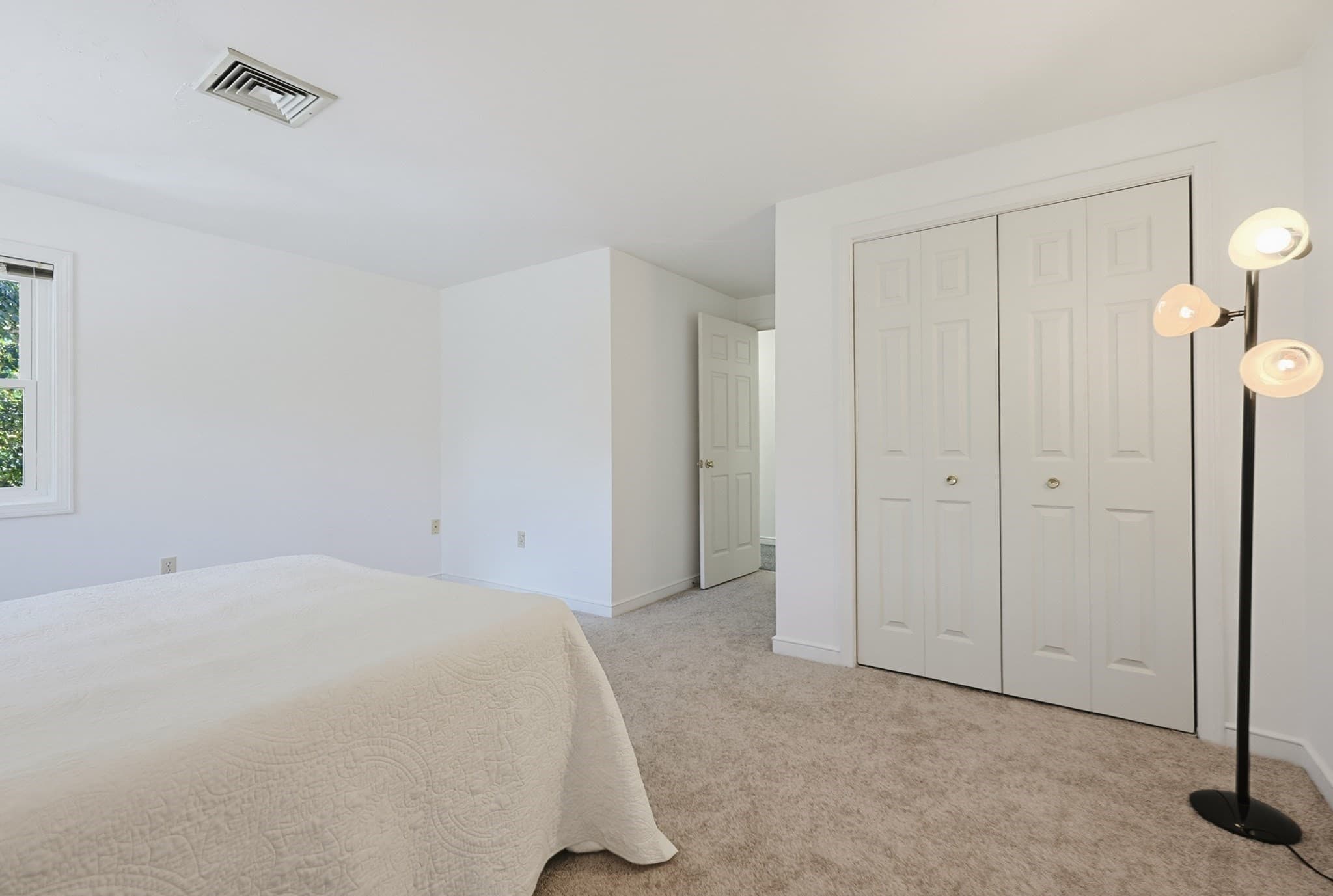 Condominium at 47 Rose Ct # 47, Norwood MA 02062, Norwood, photo 21 of 33