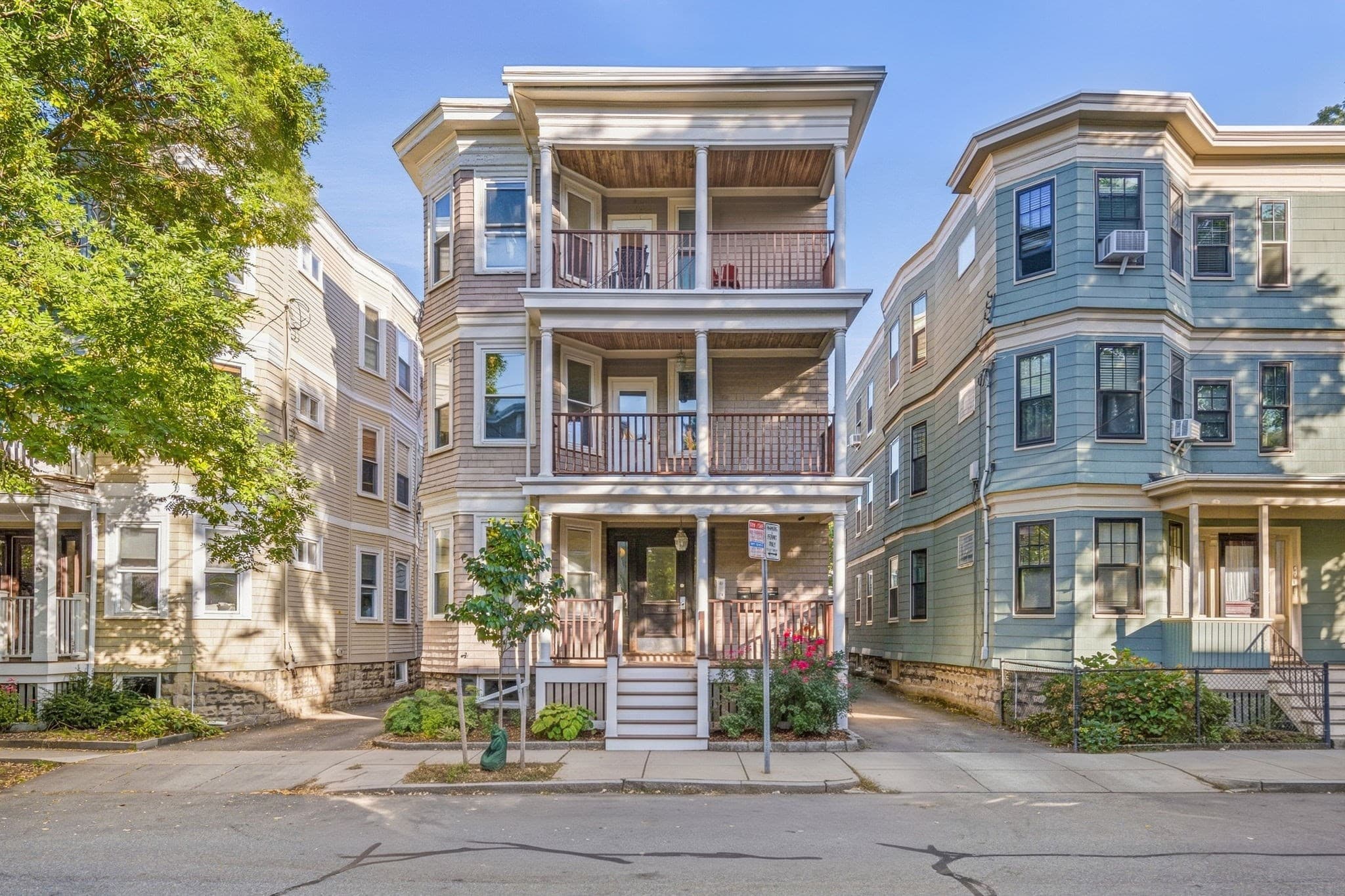 94 Amory # 2, Cambridge MA 02139