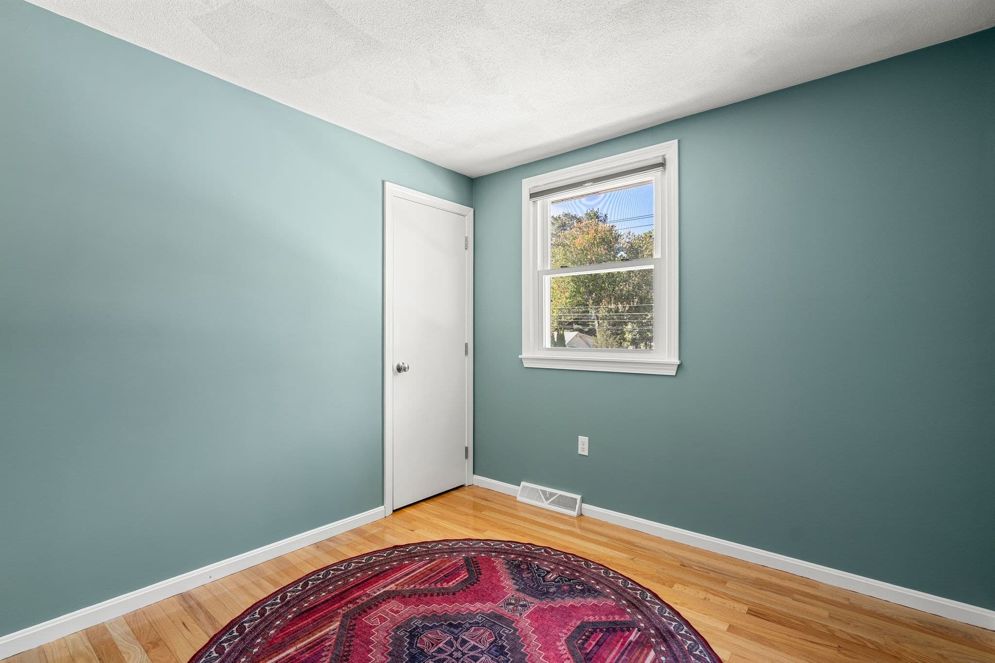 Single Family Residence at 20 Humboldt Ave, Burlington MA 01803, Burlington, photo 17 of 42