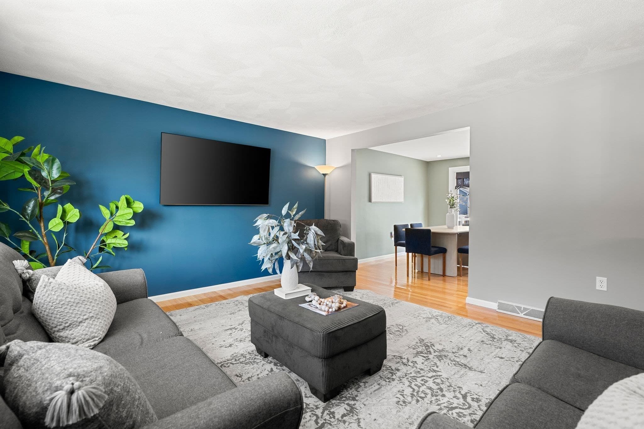 Single Family Residence at 20 Humboldt Ave, Burlington MA 01803, Burlington, photo 5 of 42
