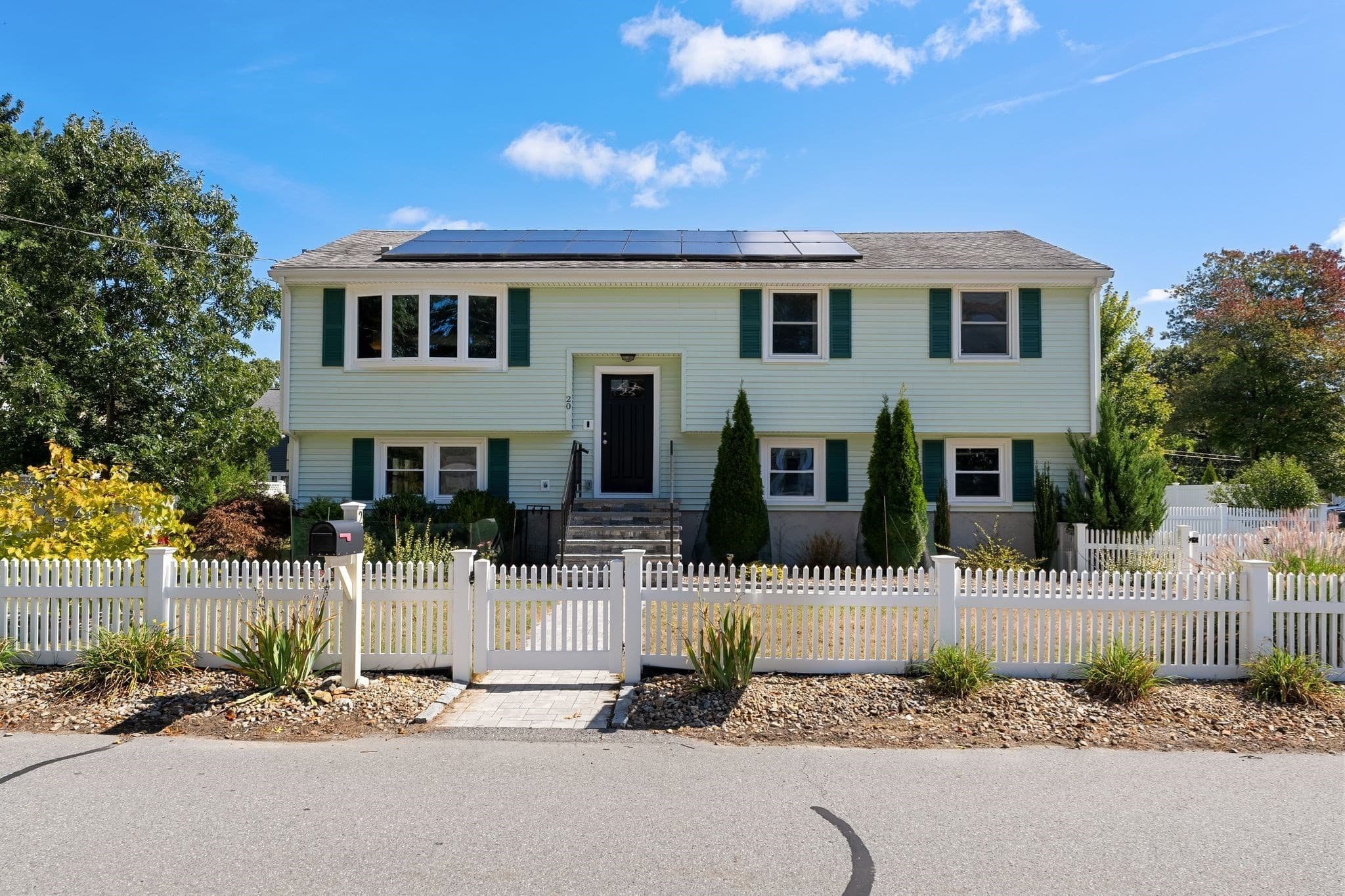 Single Family Residence at 20 Humboldt Ave, Burlington MA 01803, Burlington, photo 41 of 42