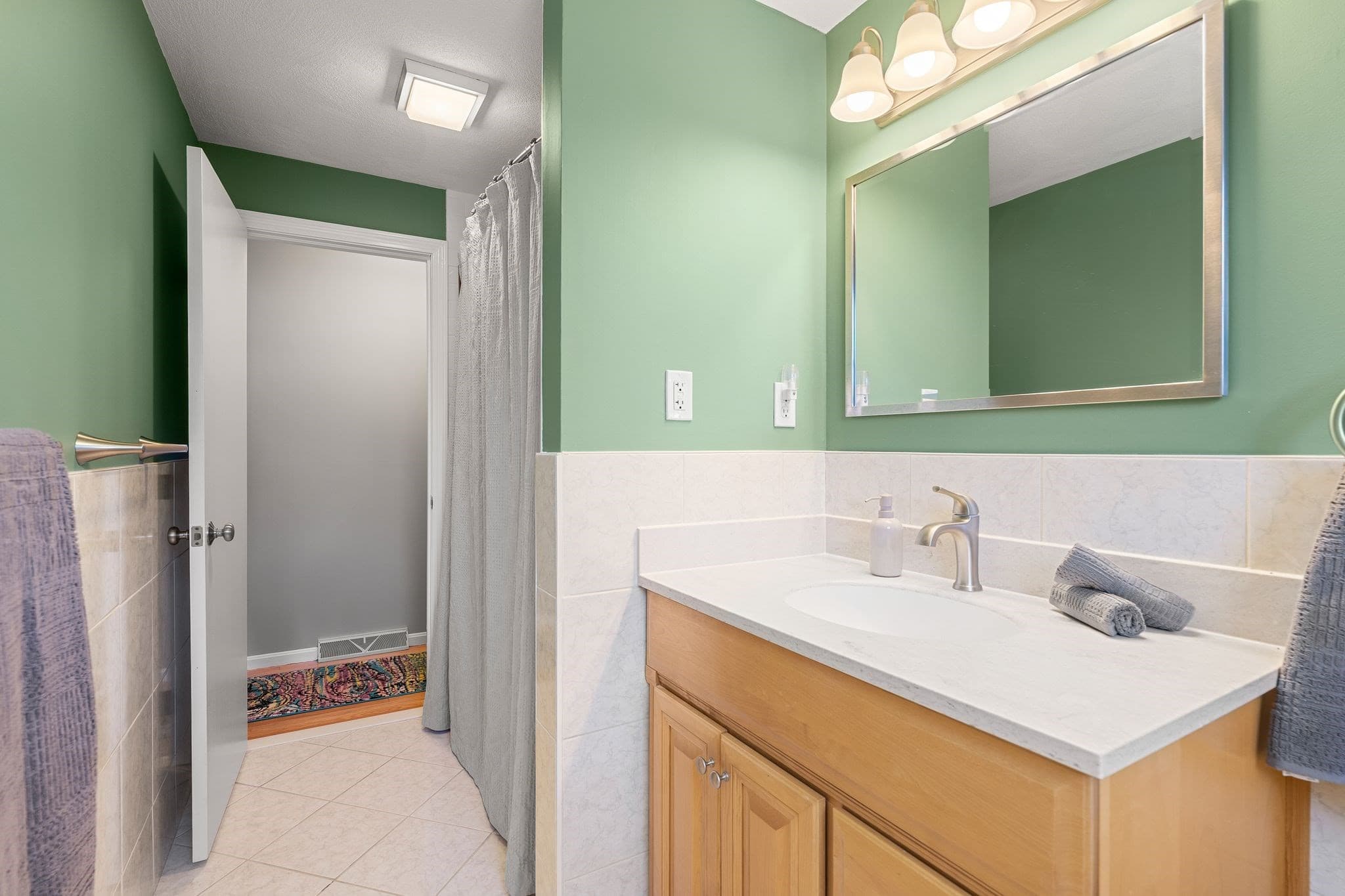 Single Family Residence at 20 Humboldt Ave, Burlington MA 01803, Burlington, photo 21 of 42