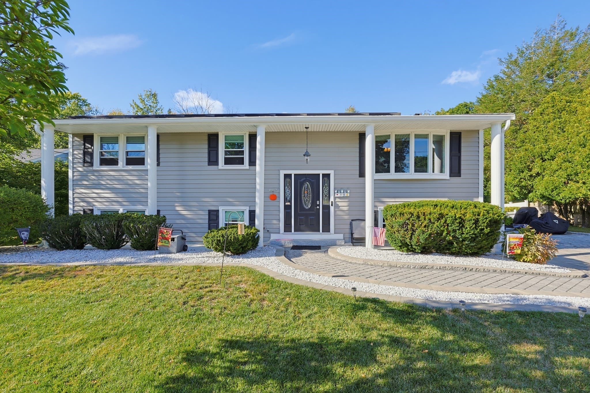 Single Family Residence at 39 Candy Ln, Brockton MA 02301, Brockton, photo 2 of 42