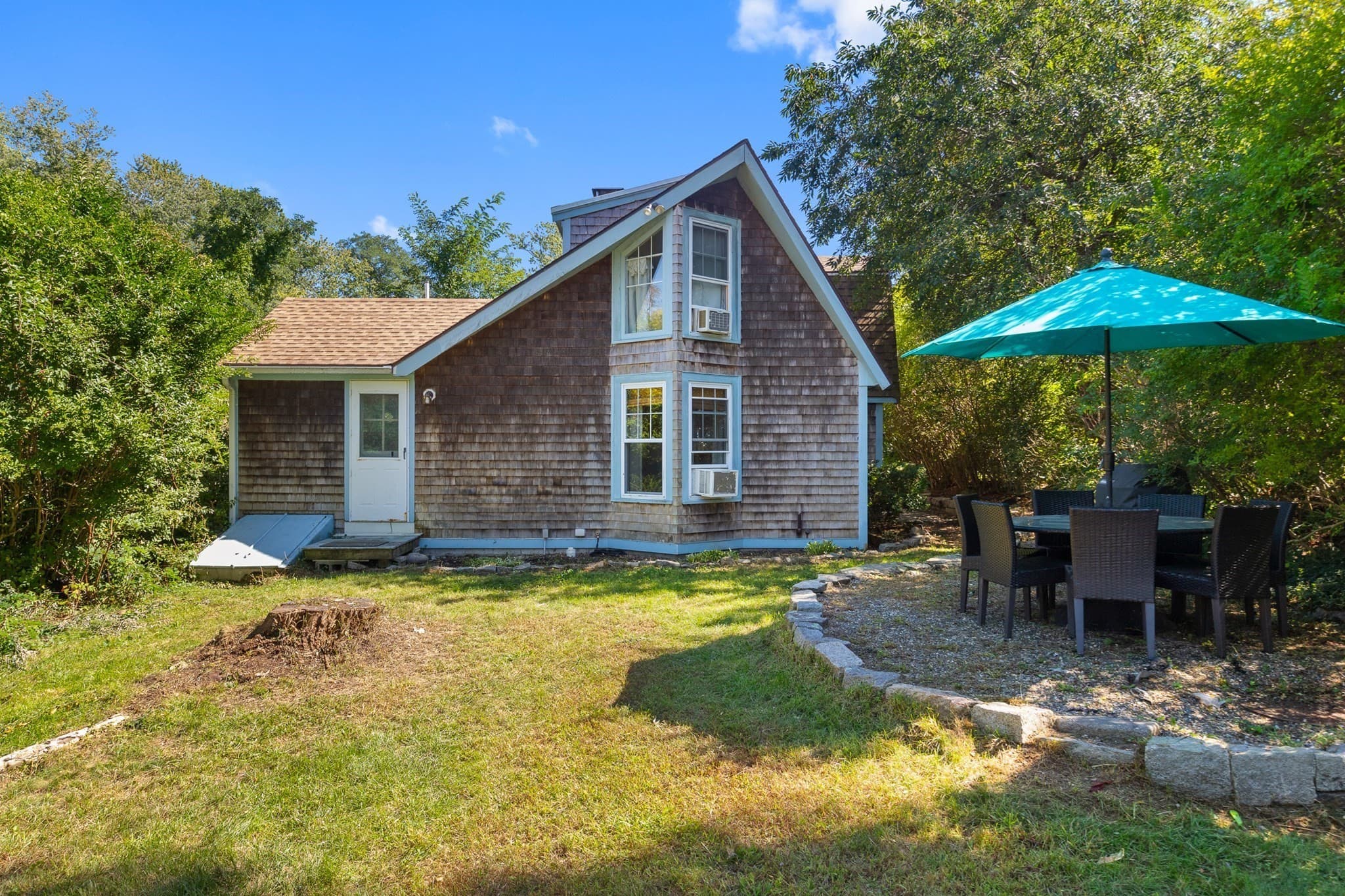 Single Family Residence at 3 Rockwood Ln, Gloucester MA 01930, Gloucester, photo 7 of 42