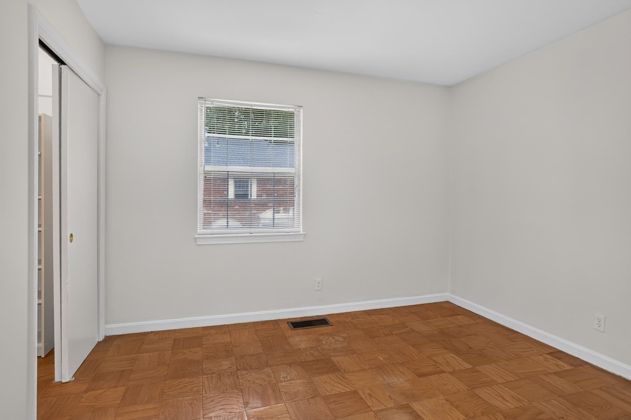 Condominium at 501 Windsor Dr. # 501, Framingham MA 01701, Framingham, photo 11 of 26