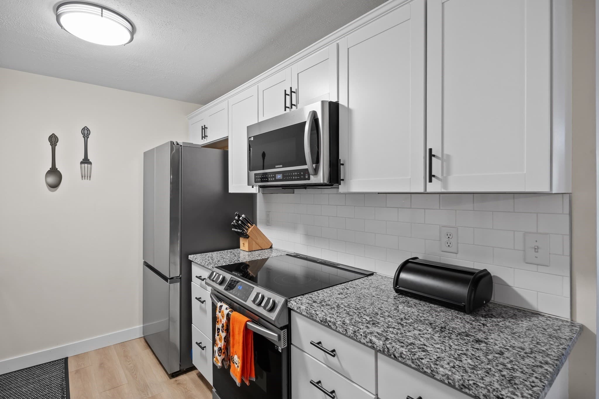 Condominium at 171 Heritage Dr # 171, Northbridge MA 01588, Northbridge, photo 10 of 33