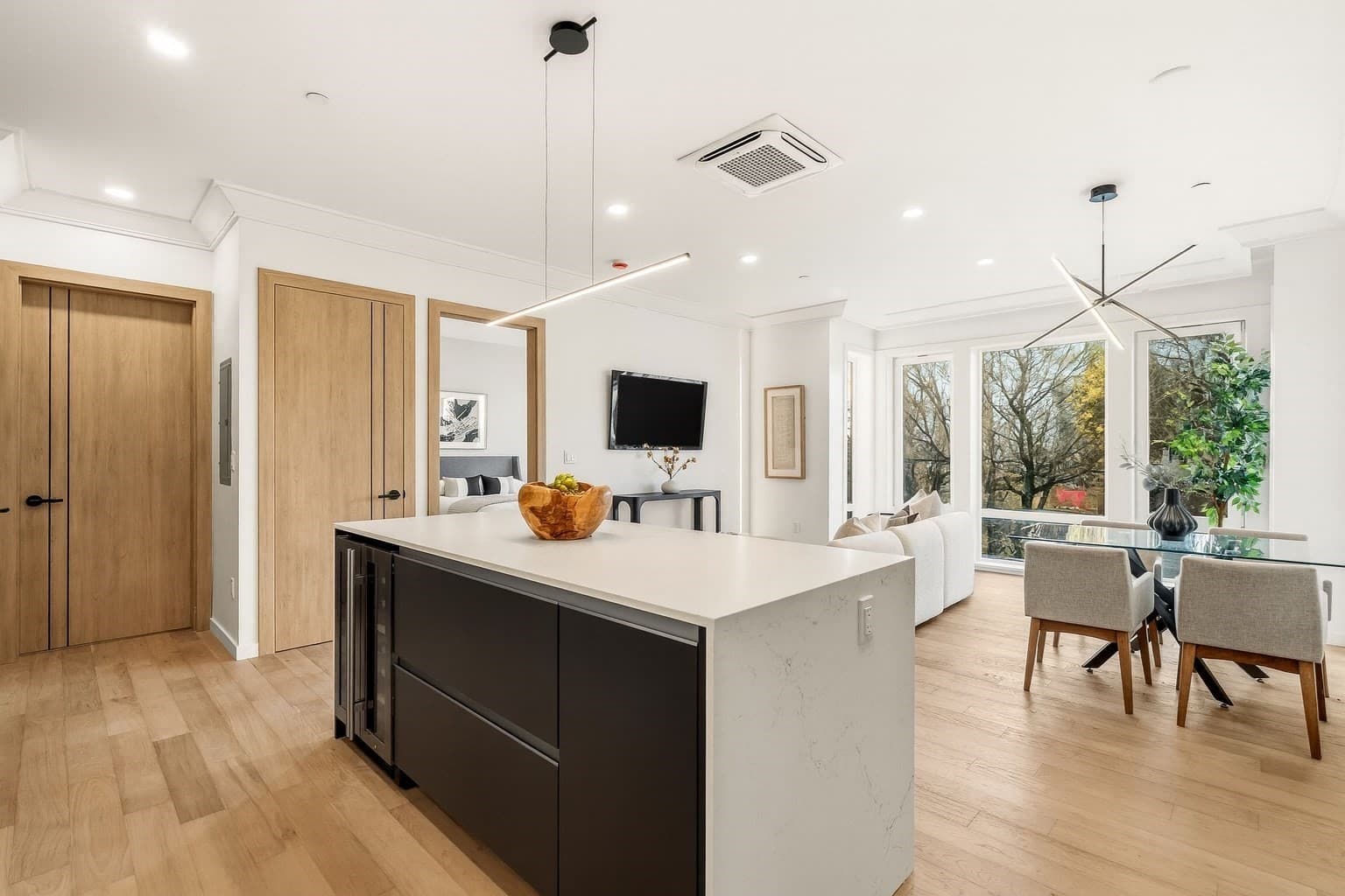 Condominium at 388 Washington Street # 402, Quincy MA 02169, Quincy, photo 2 of 22