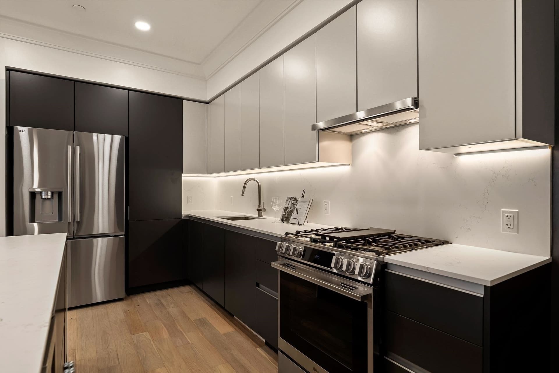 Condominium at 388 Washington Street # 402, Quincy MA 02169, photo 9 of 22