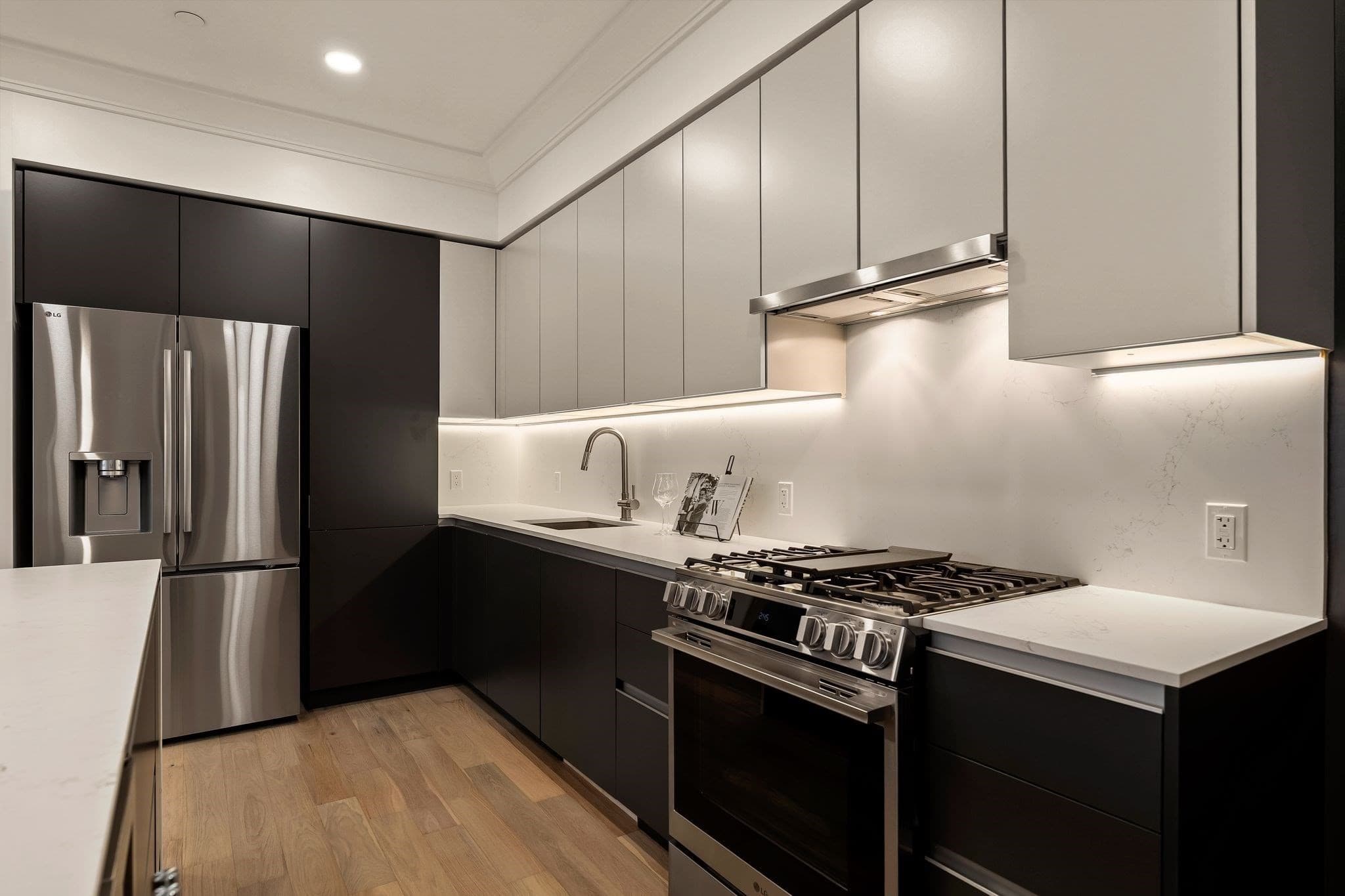 Condominium at 388 Washington Street # 402, Quincy MA 02169, Quincy, photo 9 of 22