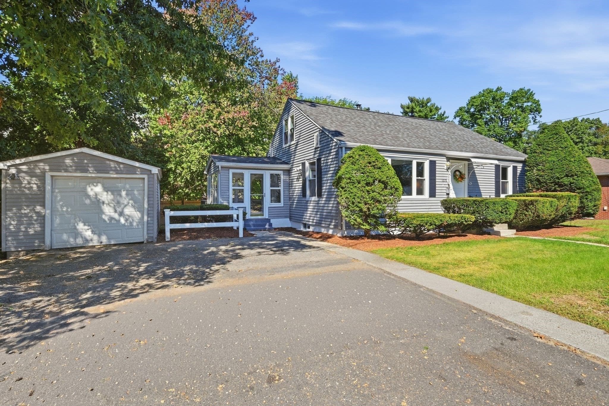 Single Family Residence at 1078 Granby Rd, Chicopee MA 01020, Chicopee, photo 3 of 37