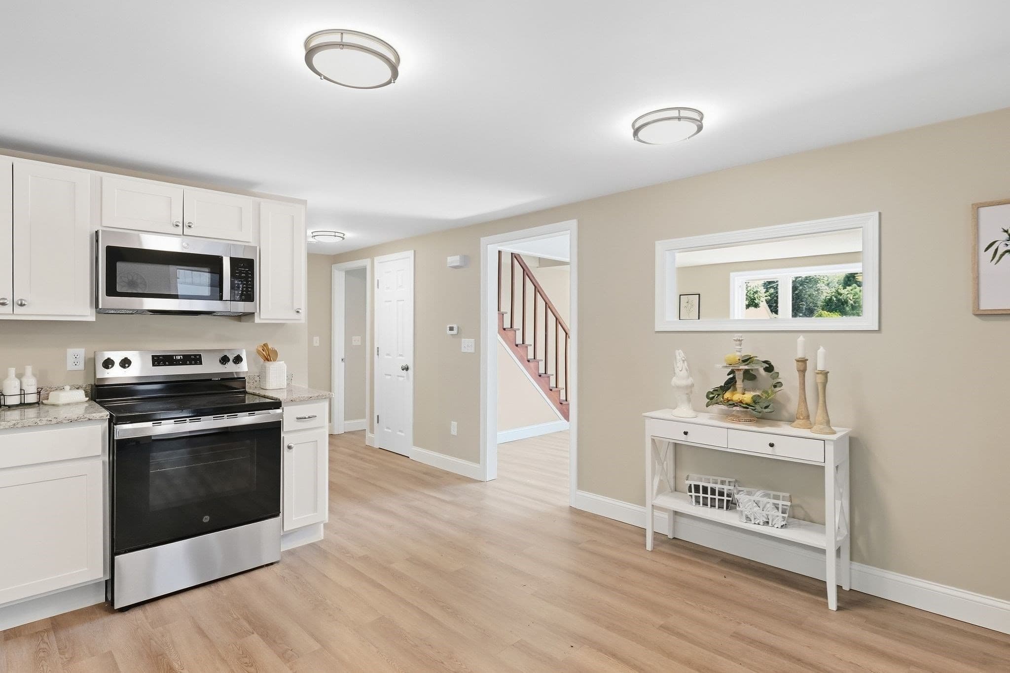Single Family Residence at 1078 Granby Rd, Chicopee MA 01020, Chicopee, photo 8 of 37