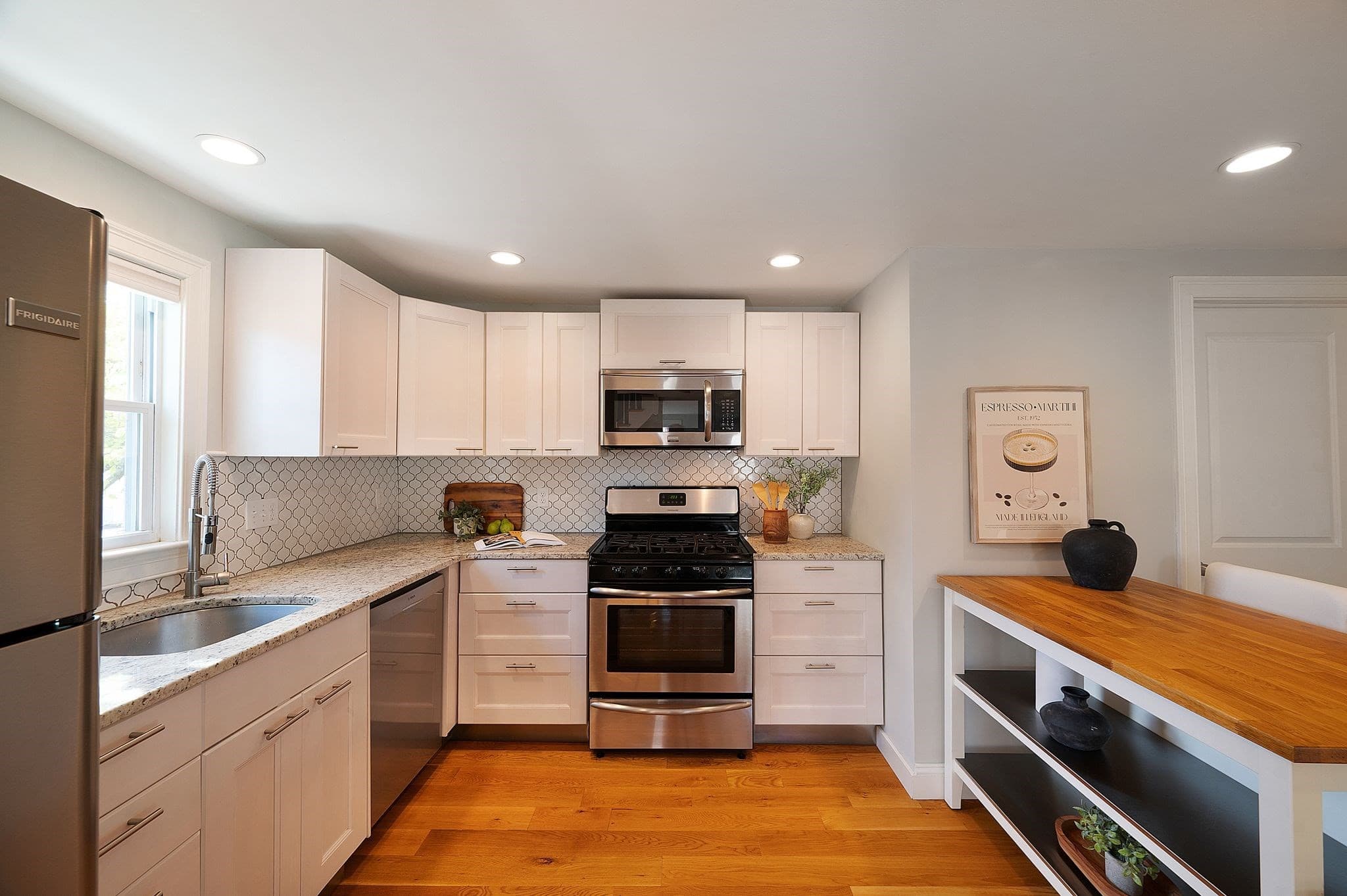 Single Family Residence at 176 Nahant St, Wakefield MA 01880, Wakefield, photo 12 of 27