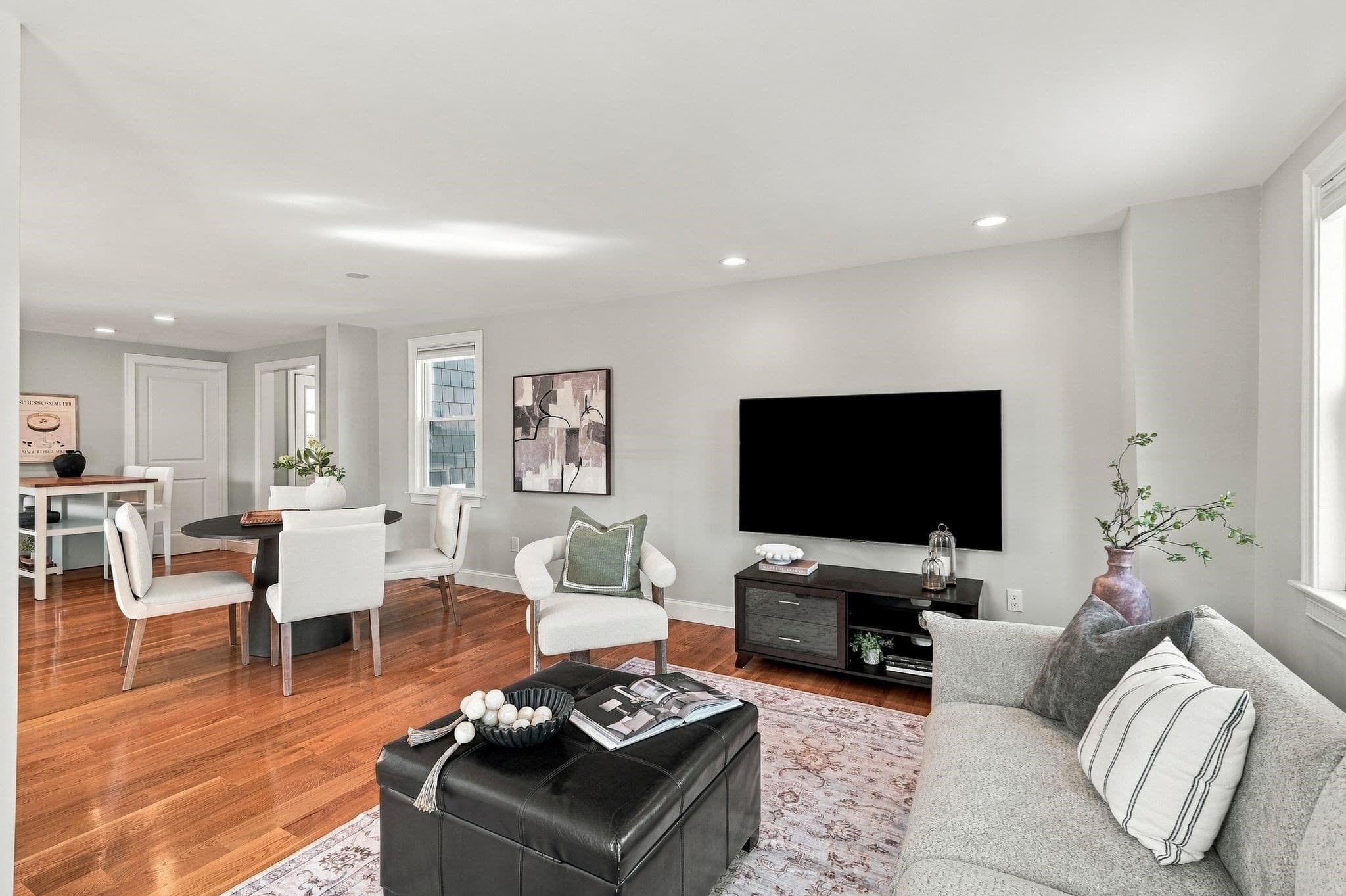 Single Family Residence at 176 Nahant St, Wakefield MA 01880, Wakefield, photo 5 of 27