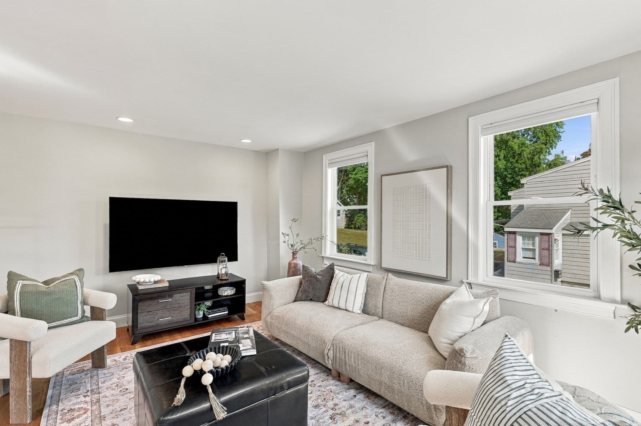 Single Family Residence at 176 Nahant St, Wakefield MA 01880, Wakefield, photo 4 of 27