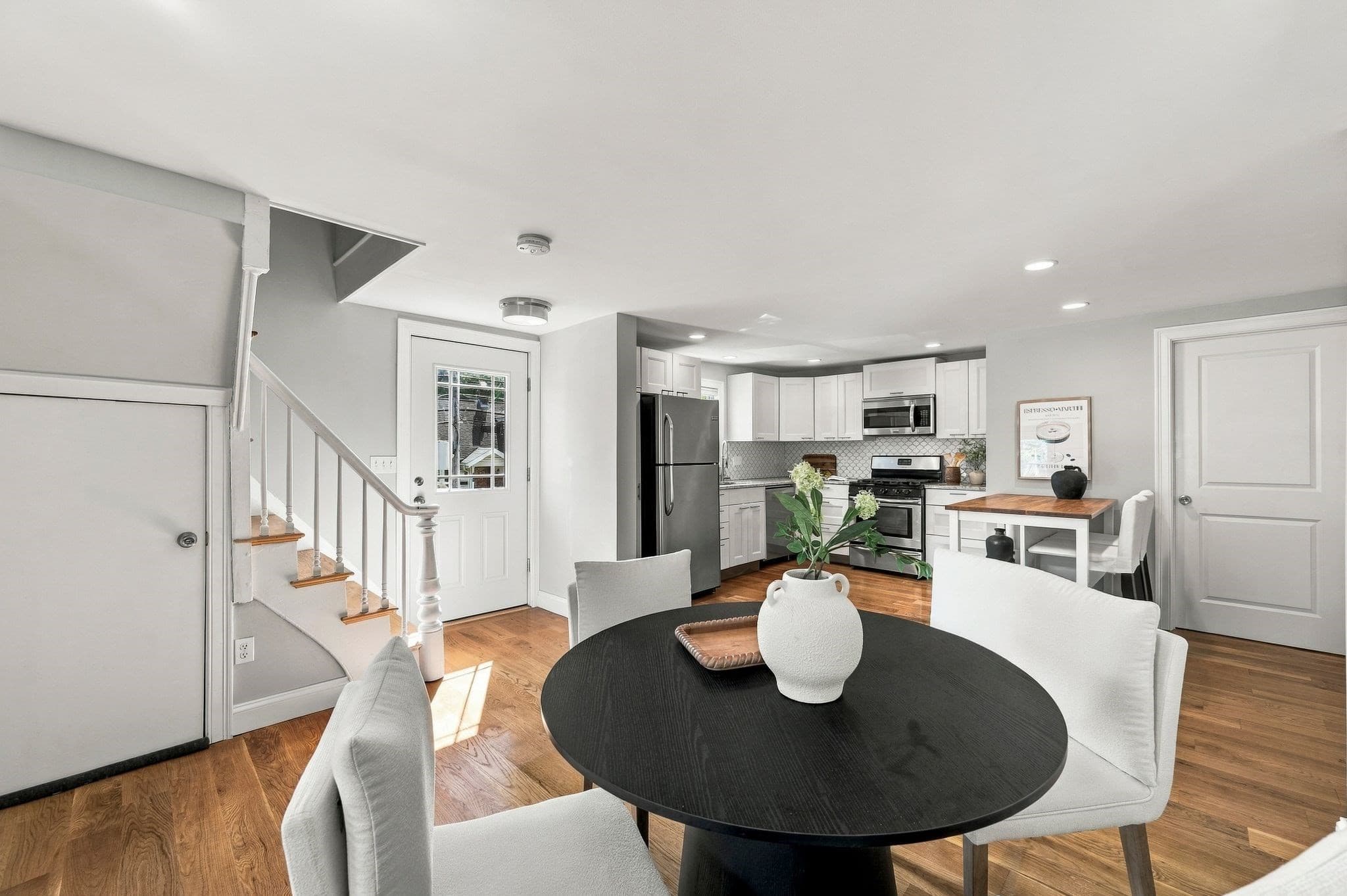 Single Family Residence at 176 Nahant St, Wakefield MA 01880, Wakefield, photo 8 of 27