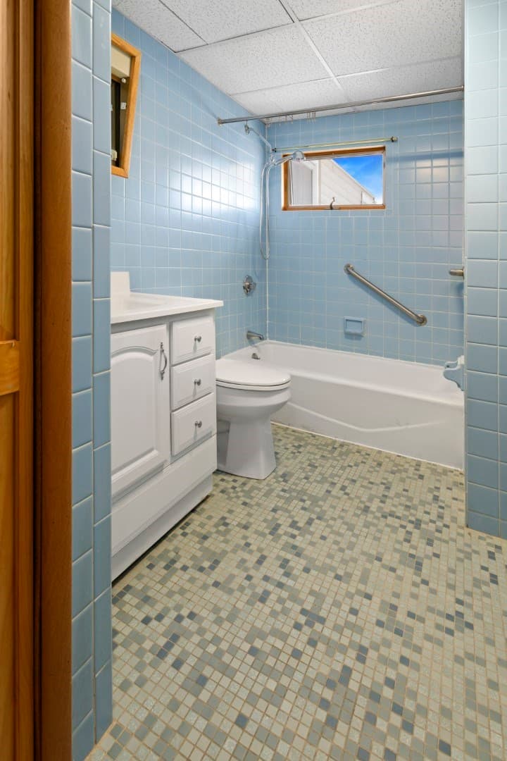 Multi Family at 6 Mystic Ave, Gloucester MA 01930, Gloucester, photo 31 of 35