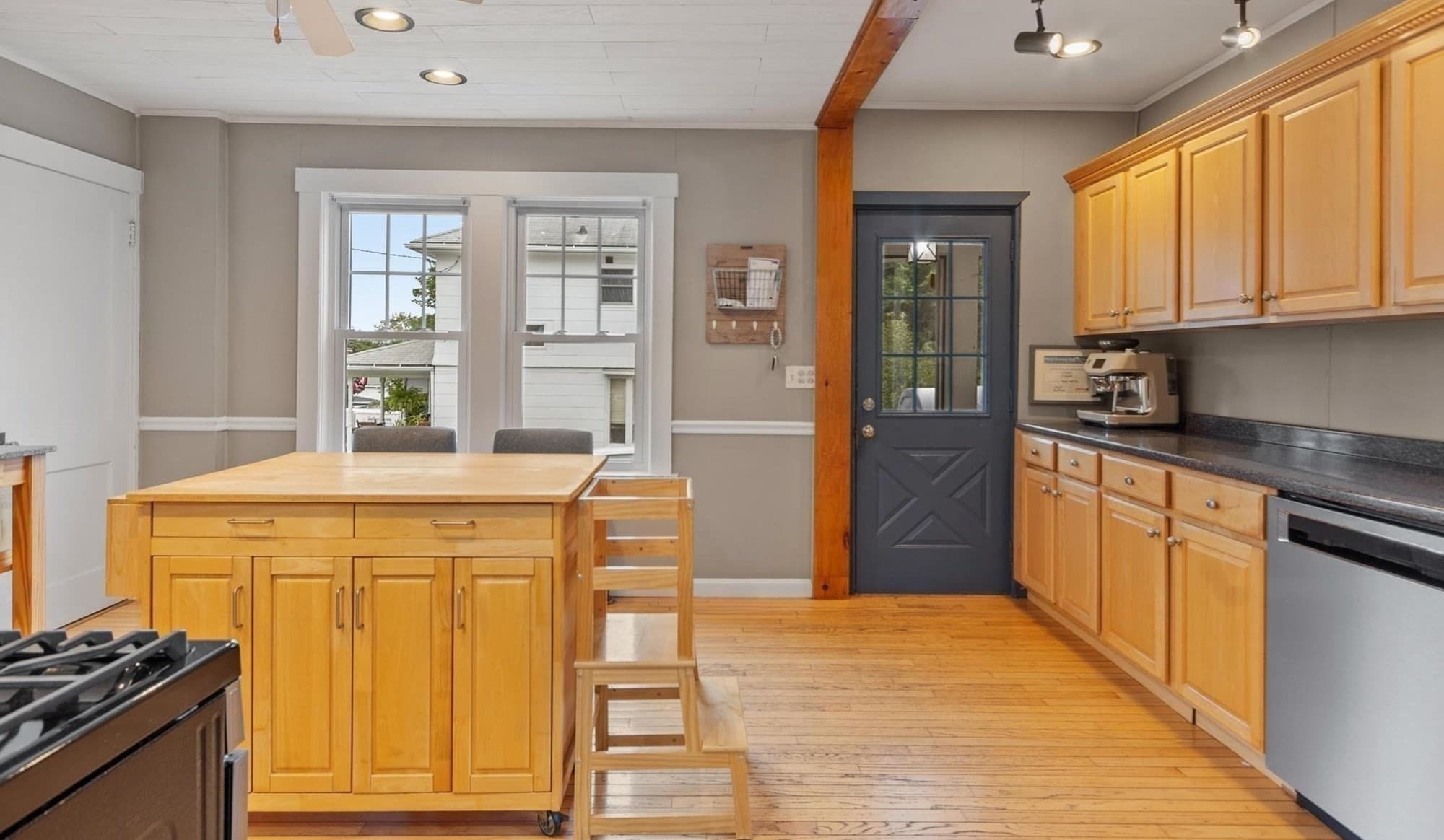 Single Family Residence at 48 Walnut St, Hudson MA 01749, Hudson, photo 10 of 36