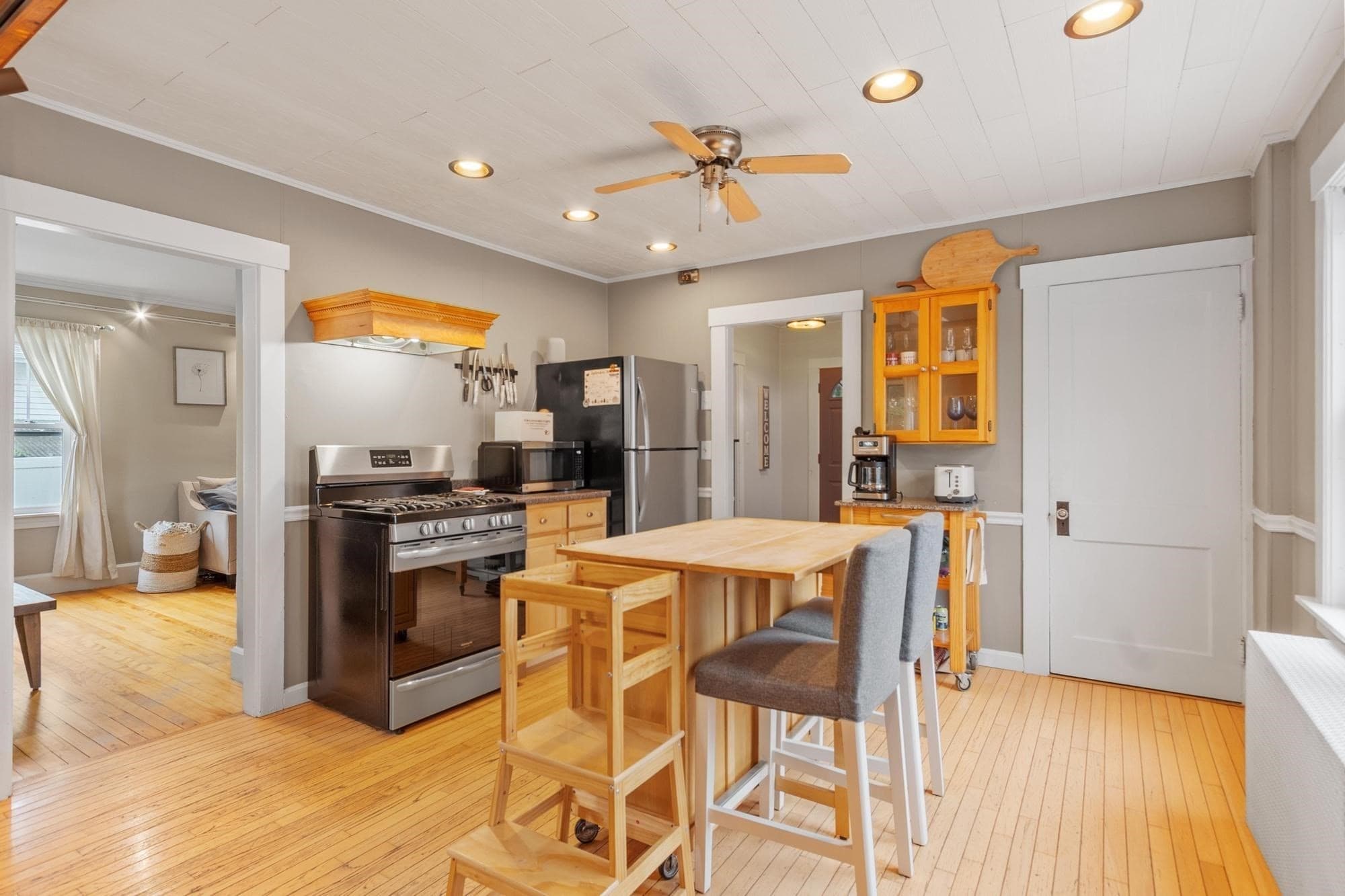 Single Family Residence at 48 Walnut St, Hudson MA 01749, Hudson, photo 11 of 36
