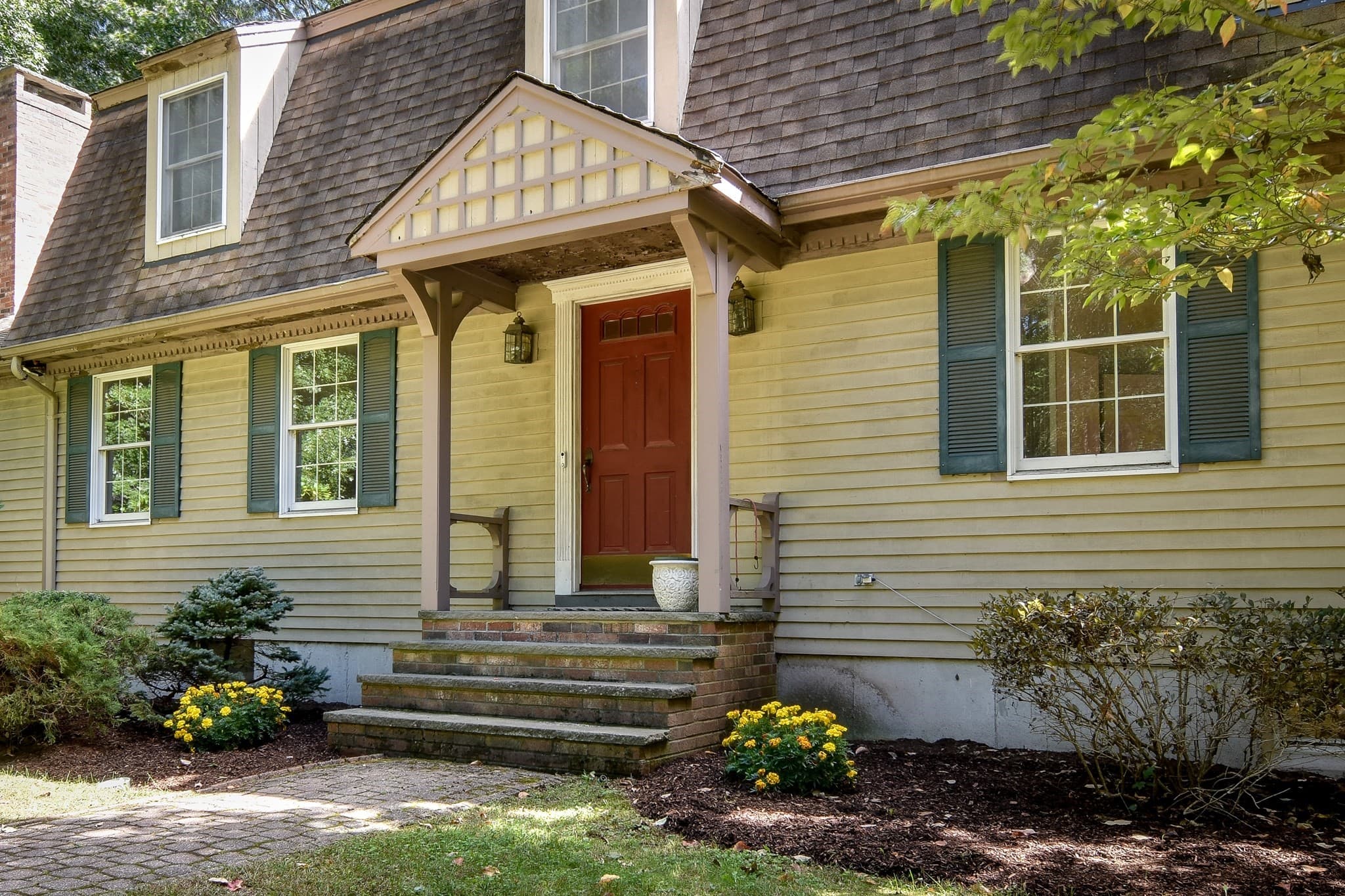 Single Family Residence at 46 Donnelly Dr, Dover MA 02030, Dover, photo 2 of 39