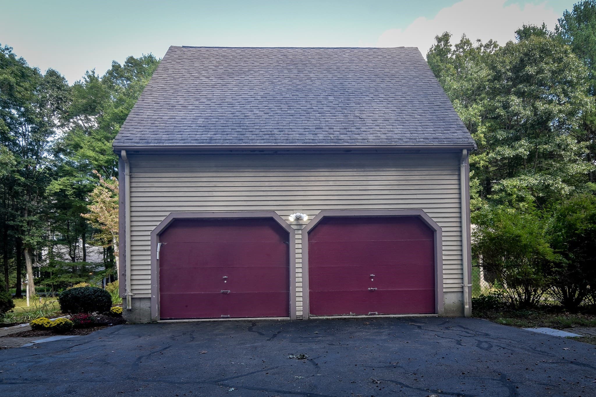 Single Family Residence at 46 Donnelly Dr, Dover MA 02030, Dover, photo 34 of 39