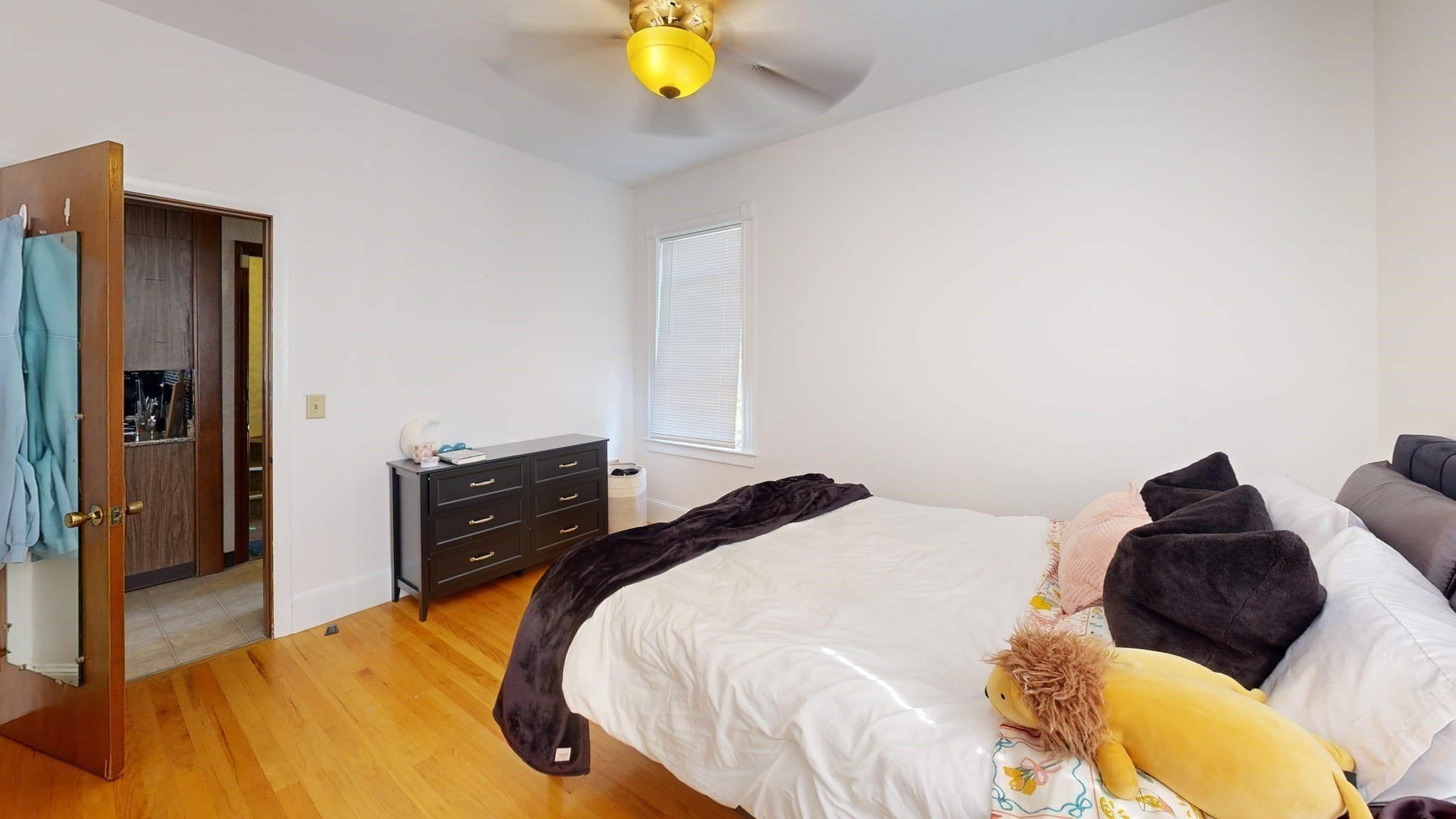 3 Family at 14-16 Sumner Ave, Medford MA 02155, Medford, photo 11 of 27