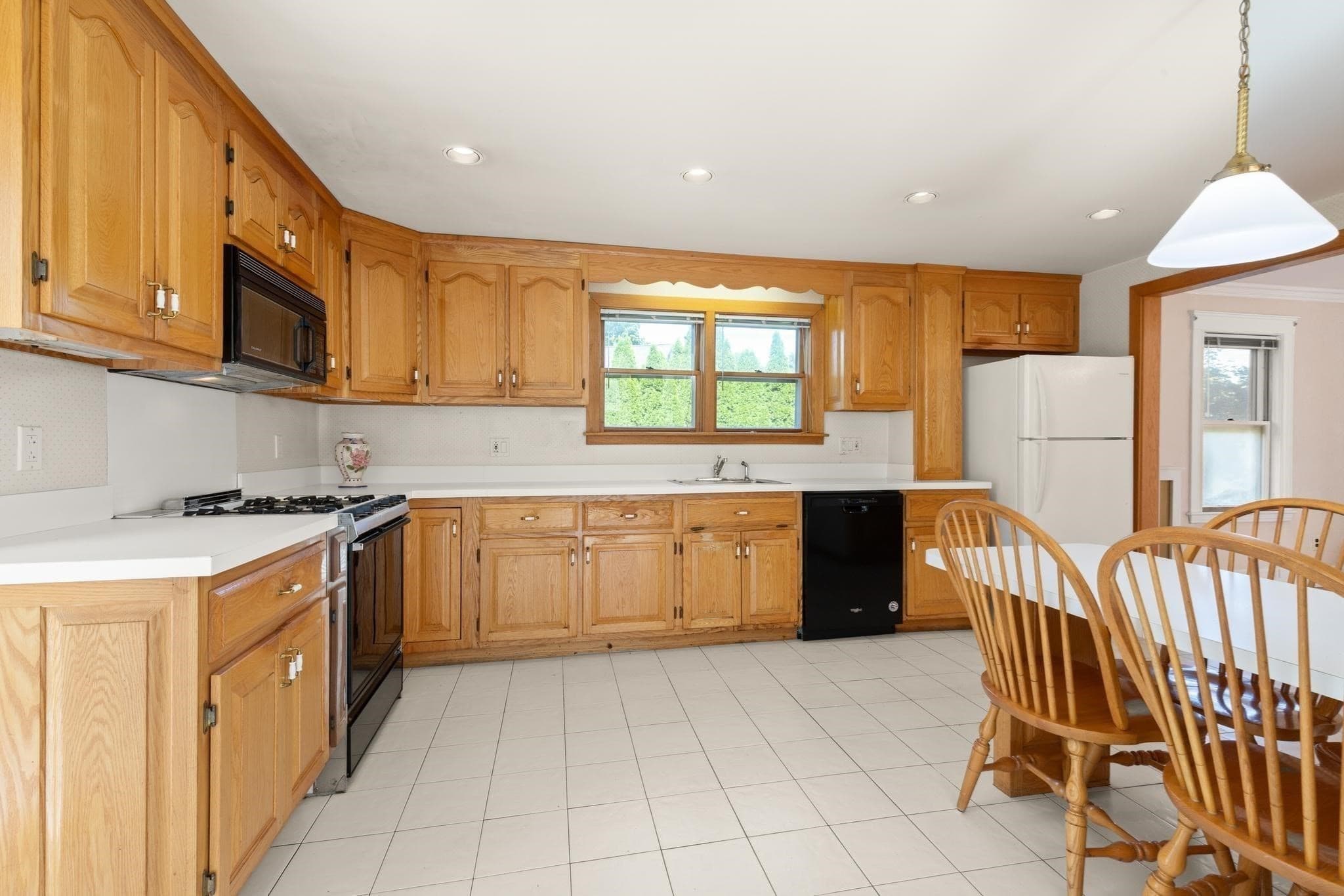 Single Family Residence at 16 Suffolk Street, Medford MA 02155, Medford, photo 16 of 34