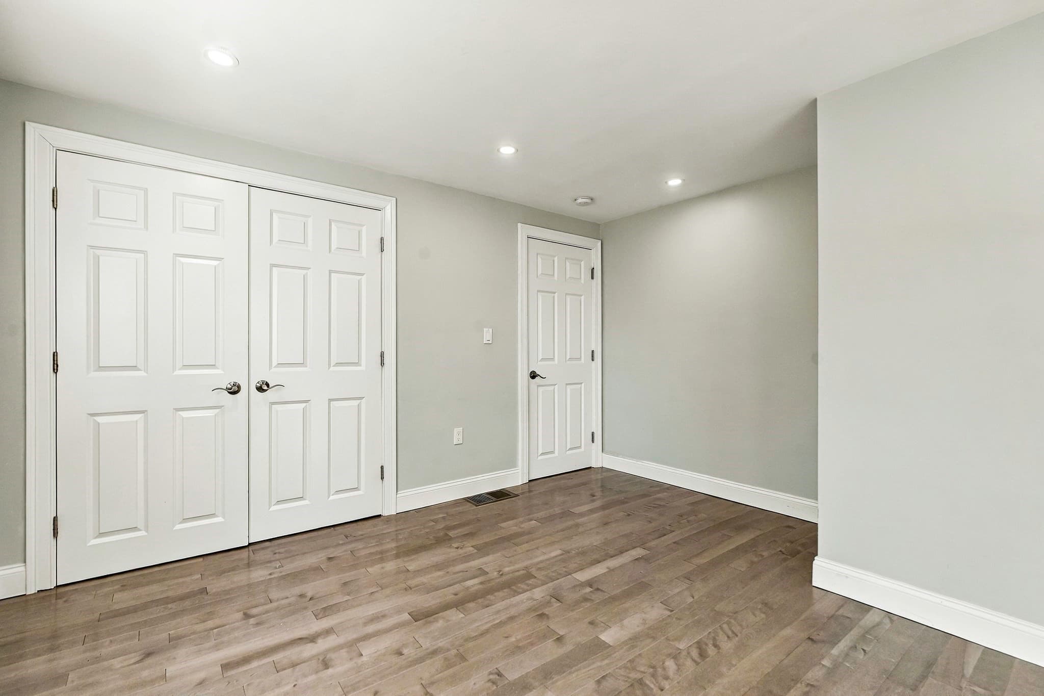 Single Family Residence at 47 Rosedale Rd, Watertown MA 02472, Watertown, photo 18 of 42