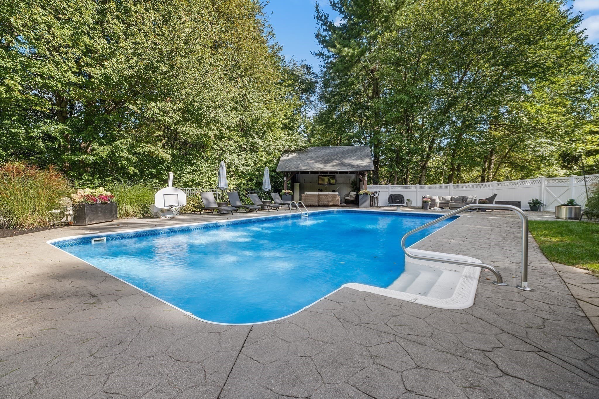 Single Family Residence at 6 Carriage House Way, Medway MA 02053, Medway, photo 33 of 42
